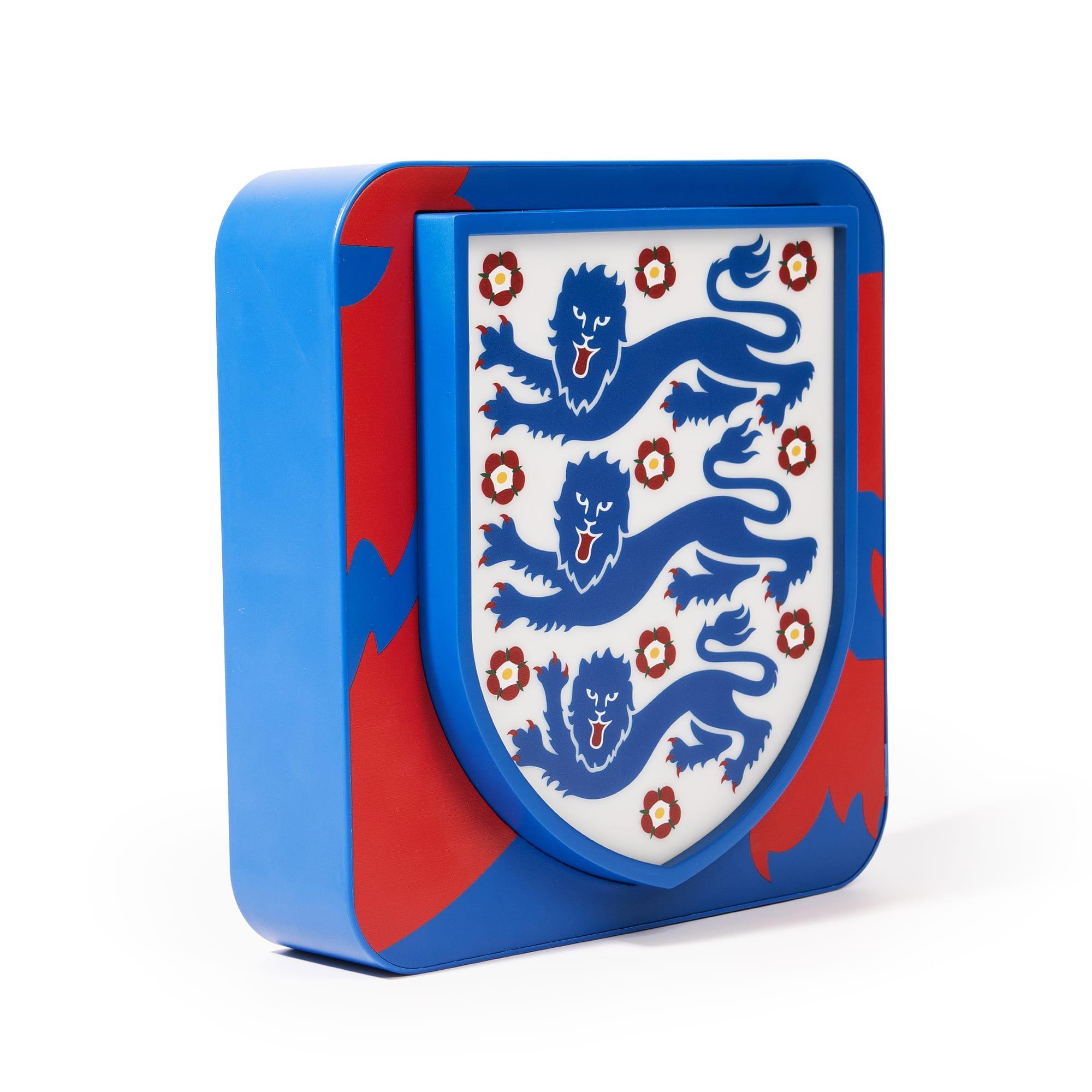 Merchandise - Numskull - England Crest Lamp - 2