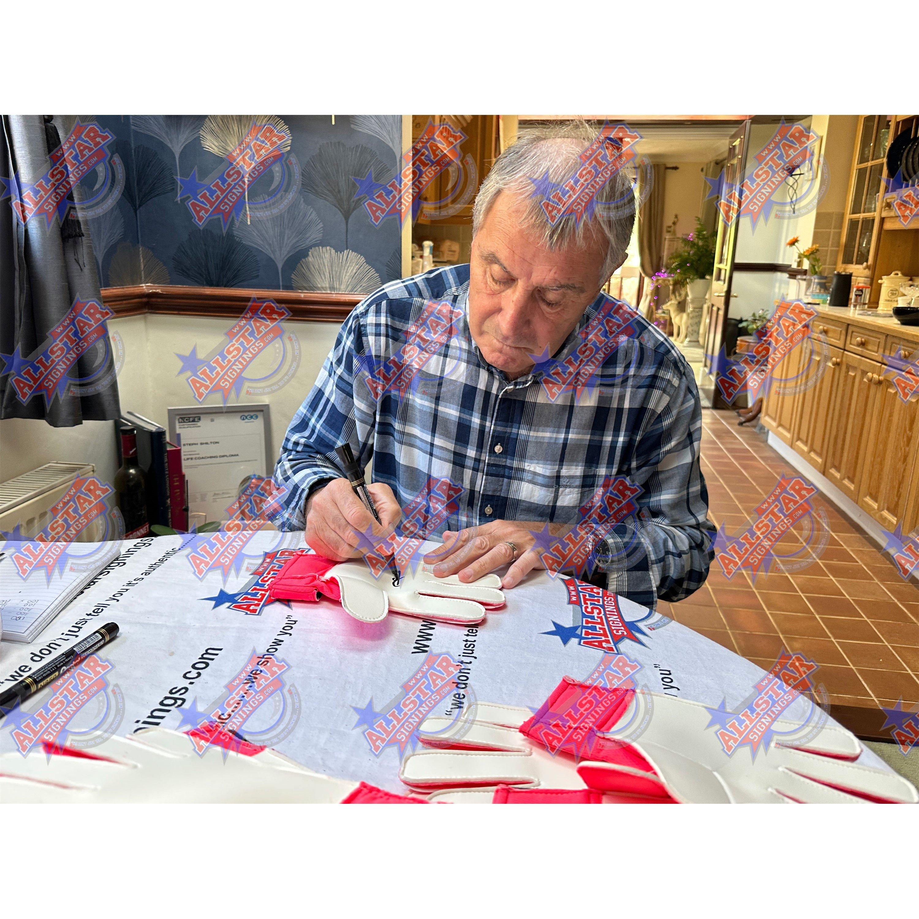 White - AllStarSignings Ltd - Peter Shilton signed Puma goalkeeper glove - 2