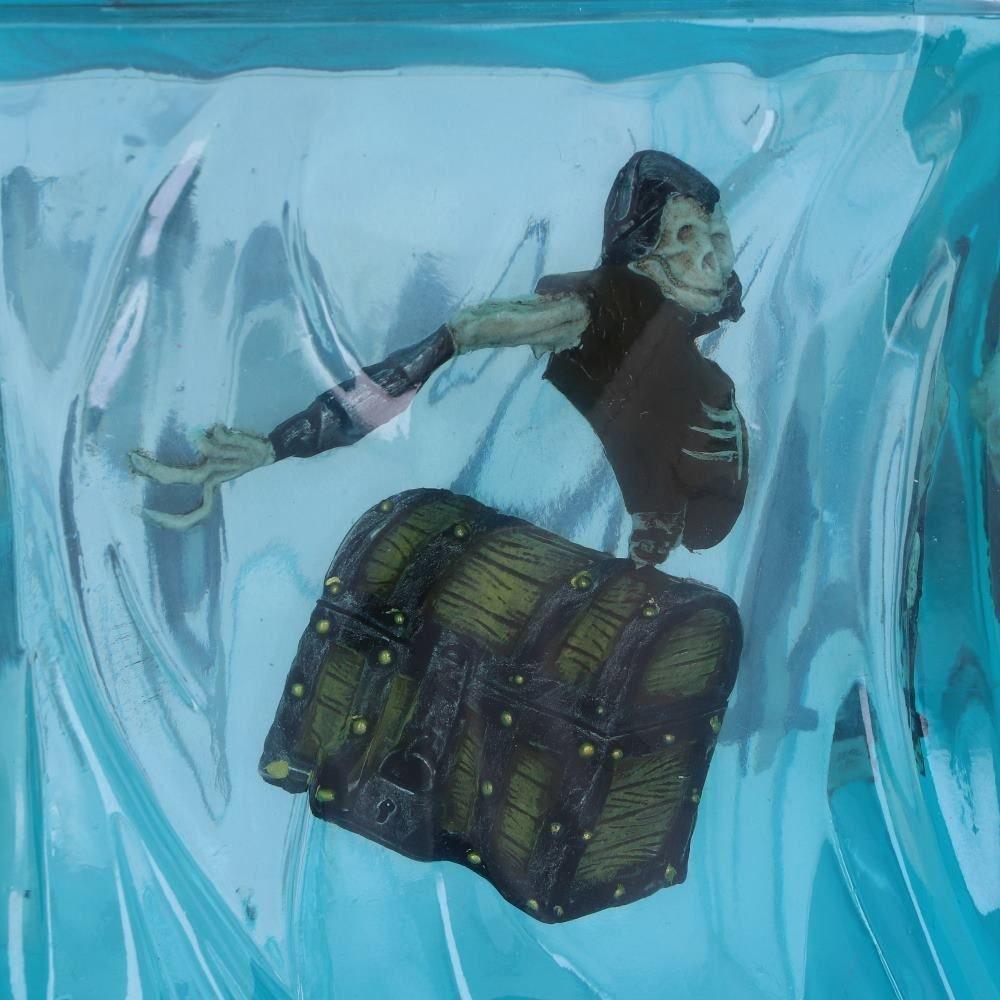 Dungeons and Dragons | Gelatinous Cube Dice Box 11.5cm | Sports Direct