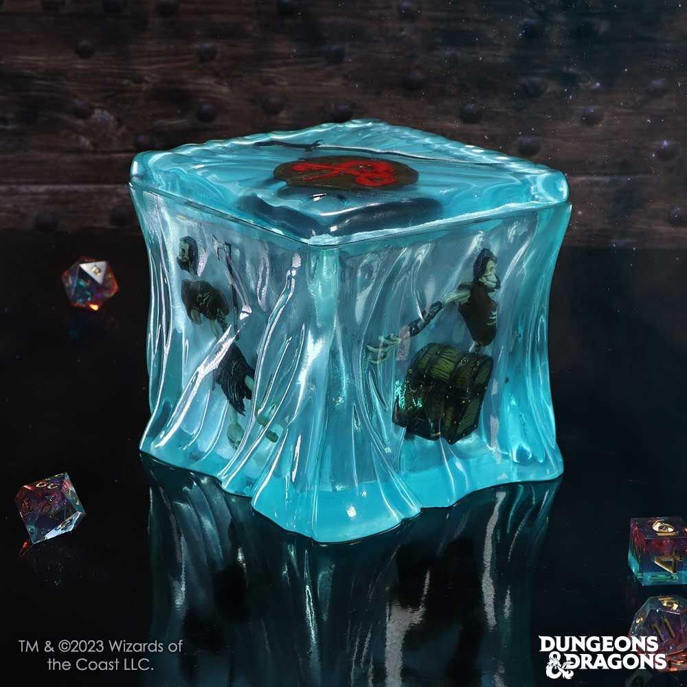 Dungeons and Dragons | Gelatinous Cube Dice Box 11.5cm | Sports Direct
