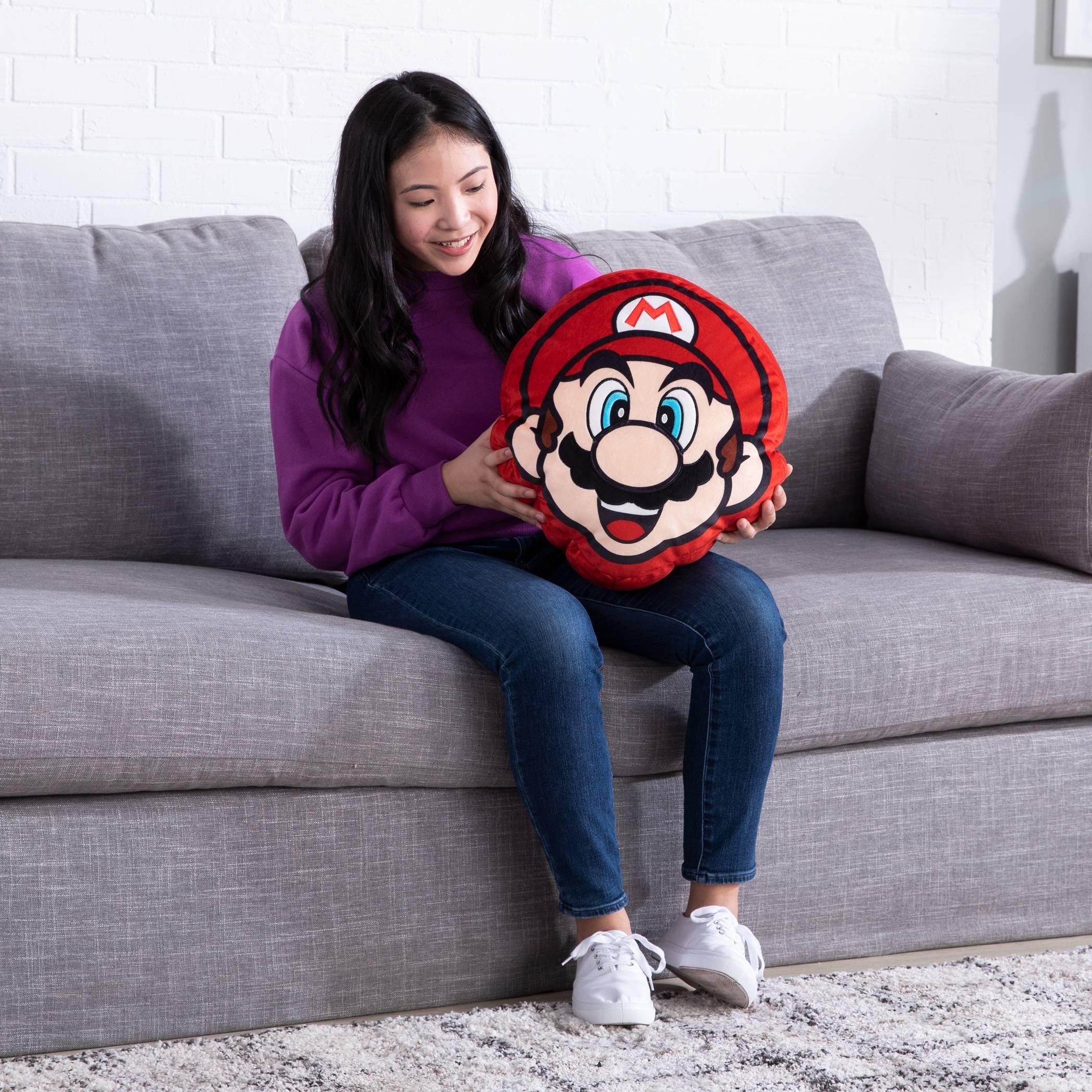 Mercancía - U and I Entertainment - Mega Plush - Mario Head - 3