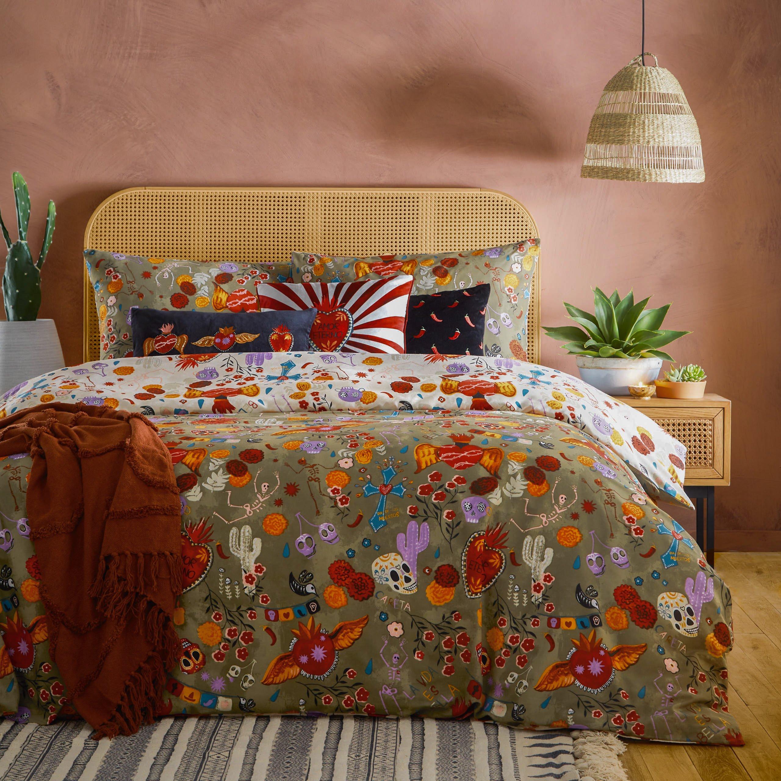 Furn.  La Vida Festive Reversible Duvet Set - coloured - Single