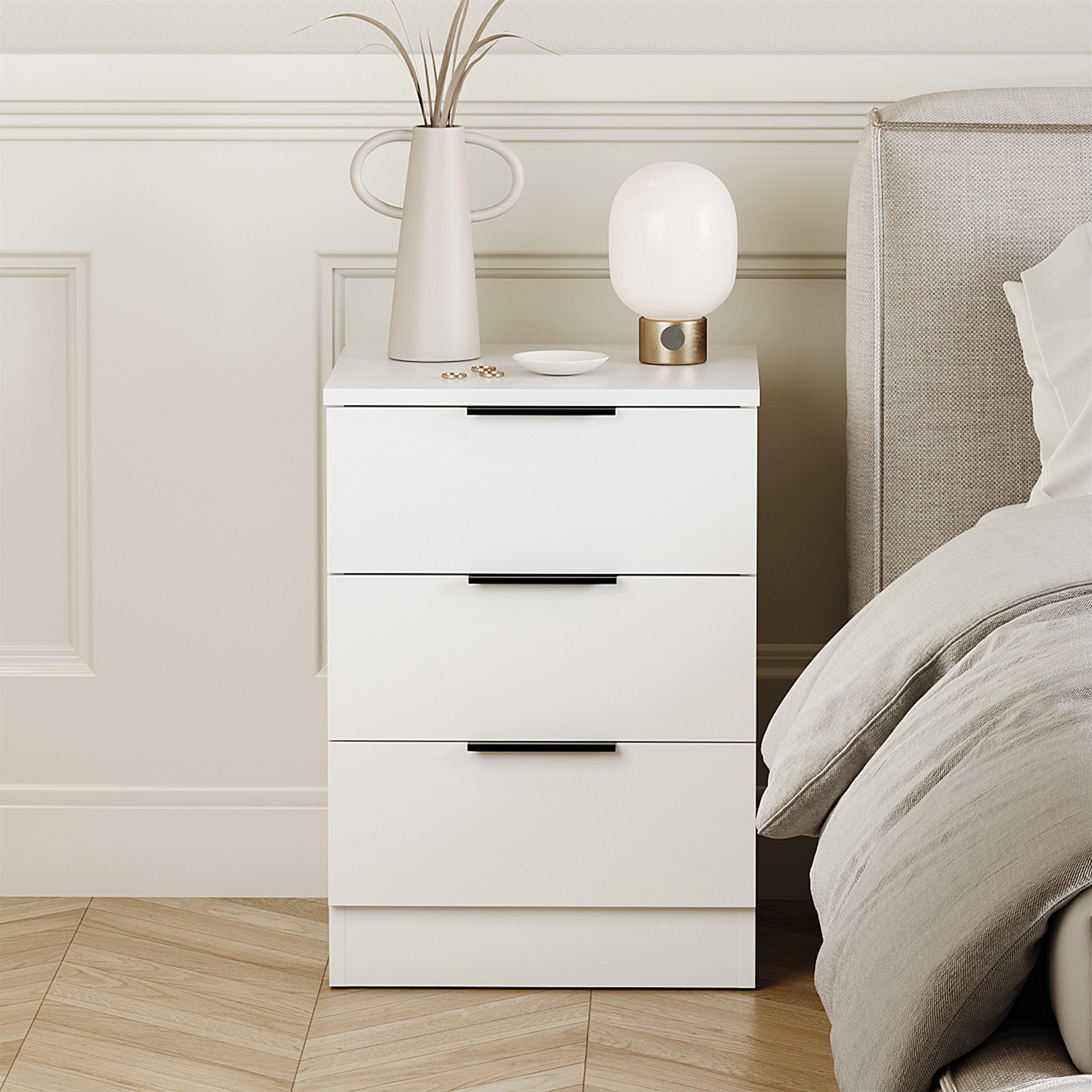 White - Lassic - Trega 3 Drawer Bedside Chest - 3