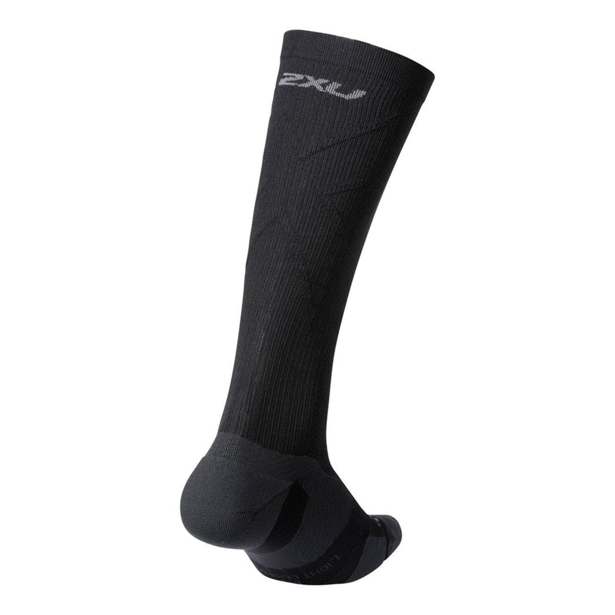 Black/Titanium - 2XU - Vectr Light Cushion Full Length Sock 1 Pack - 2