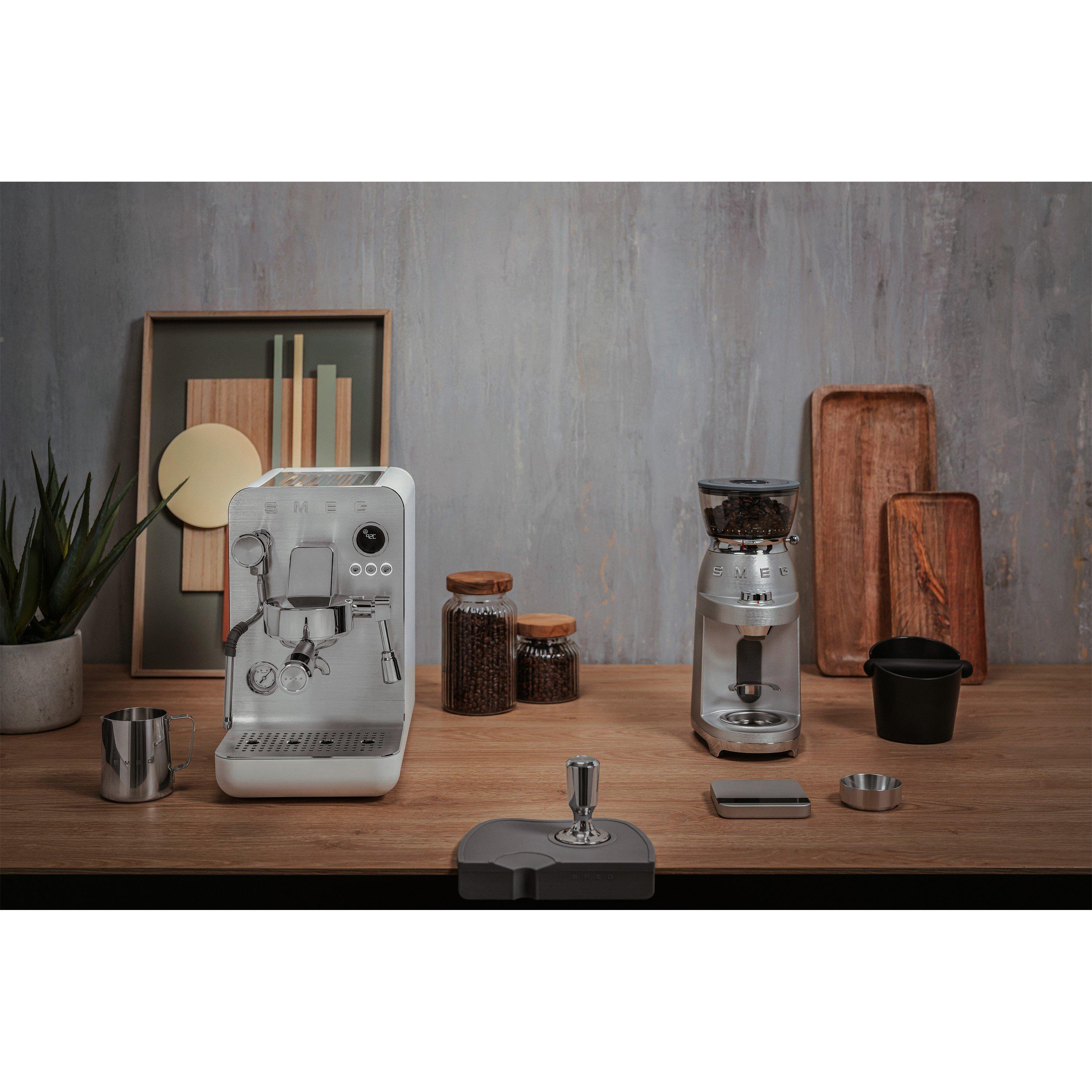 Stainless Steel - Smeg - 50s Style Multi-Setting Coffee Grinder - 10