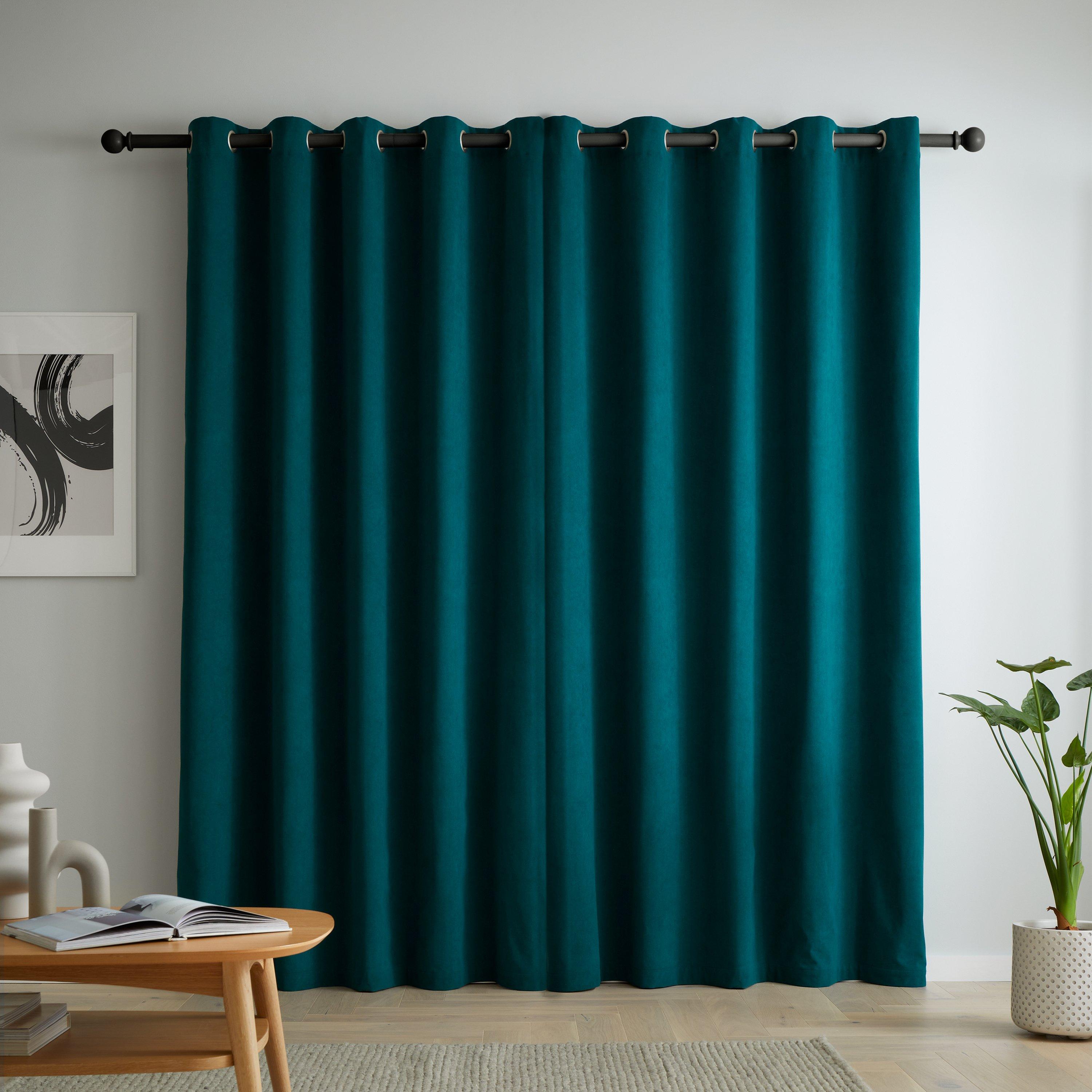 Green - Catherine Lansfield - Wilson Velvet Blackout Thermal Eyelet Curtains - 3