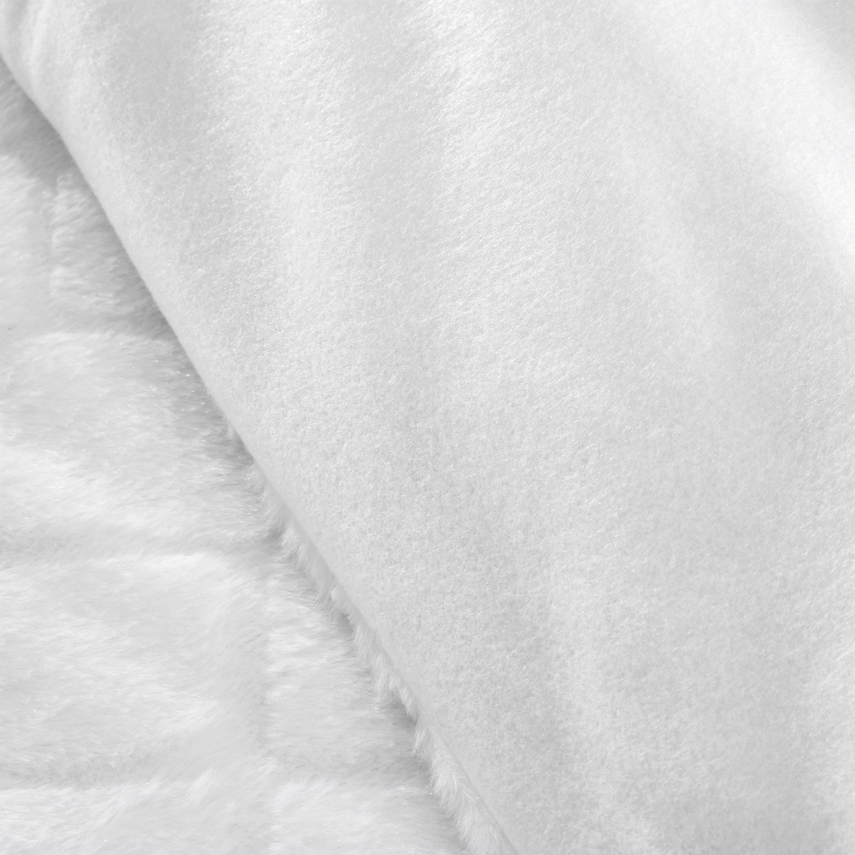 White - Catherine Lansfield - Cosy Diamond Faux Fur Duvet Cover Set - 3