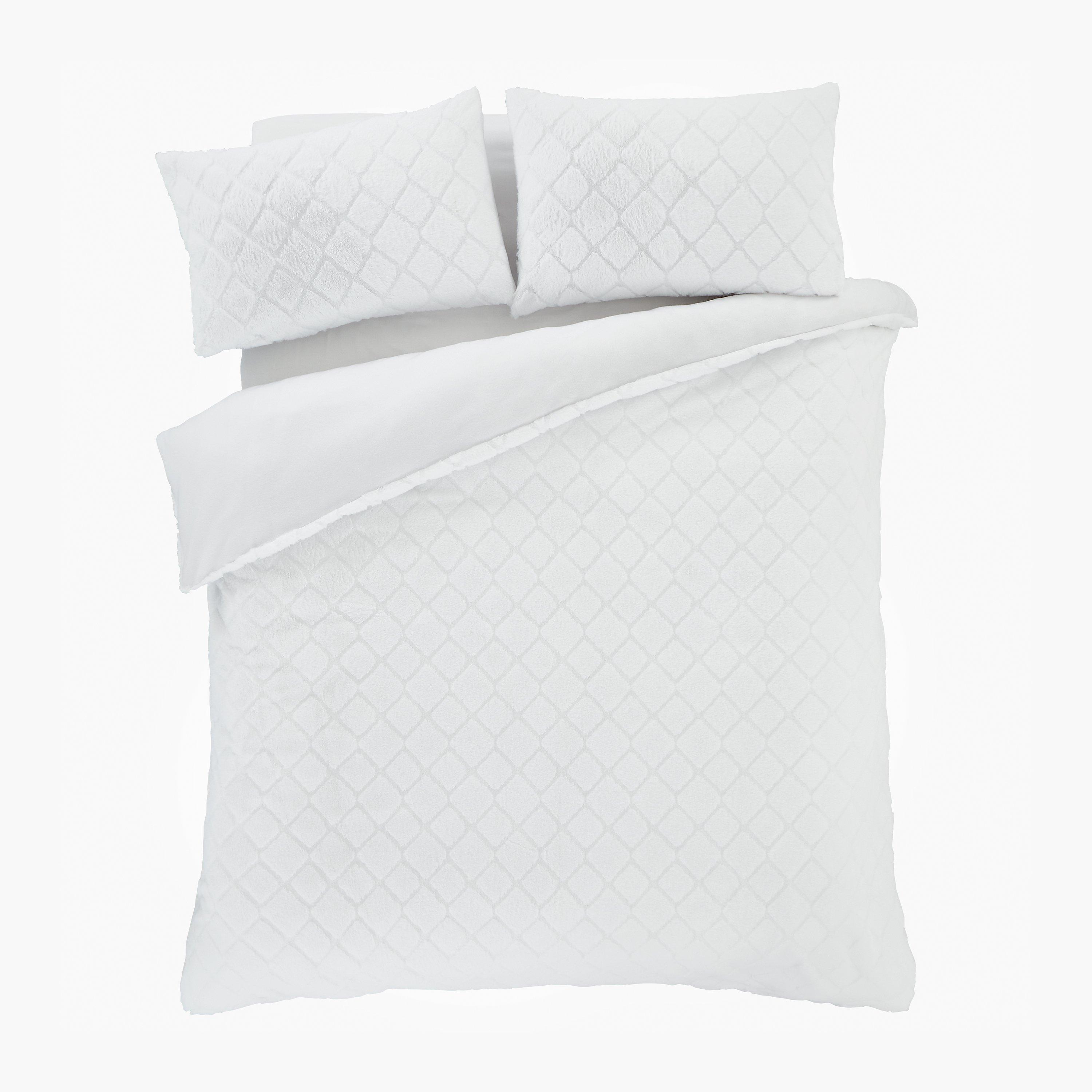 White - Catherine Lansfield - Cosy Diamond Faux Fur Duvet Cover Set - 5