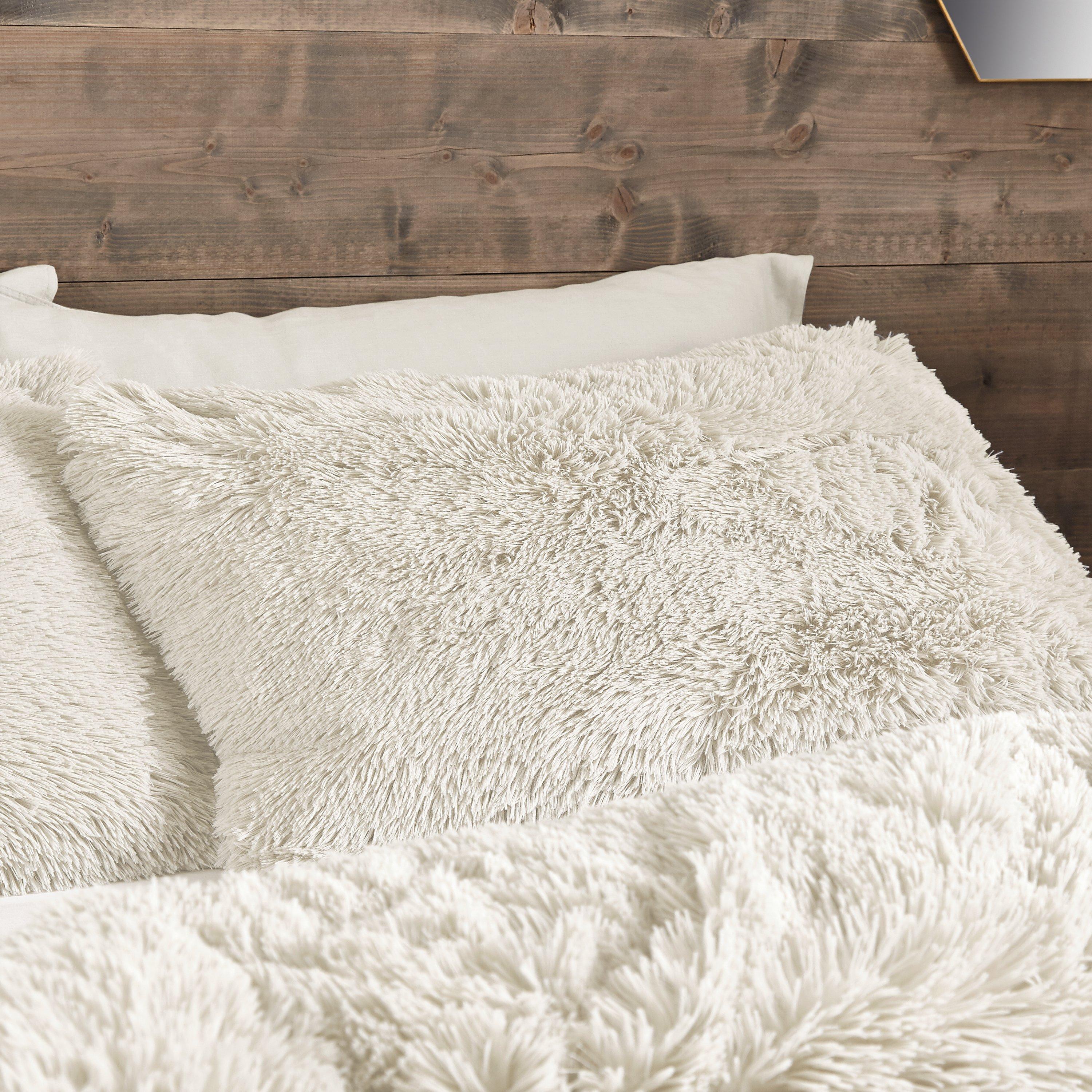 Crème - Catherine Lansfield - Cuddly Deep Pile Faux Fur Duvet Cover Set - 2