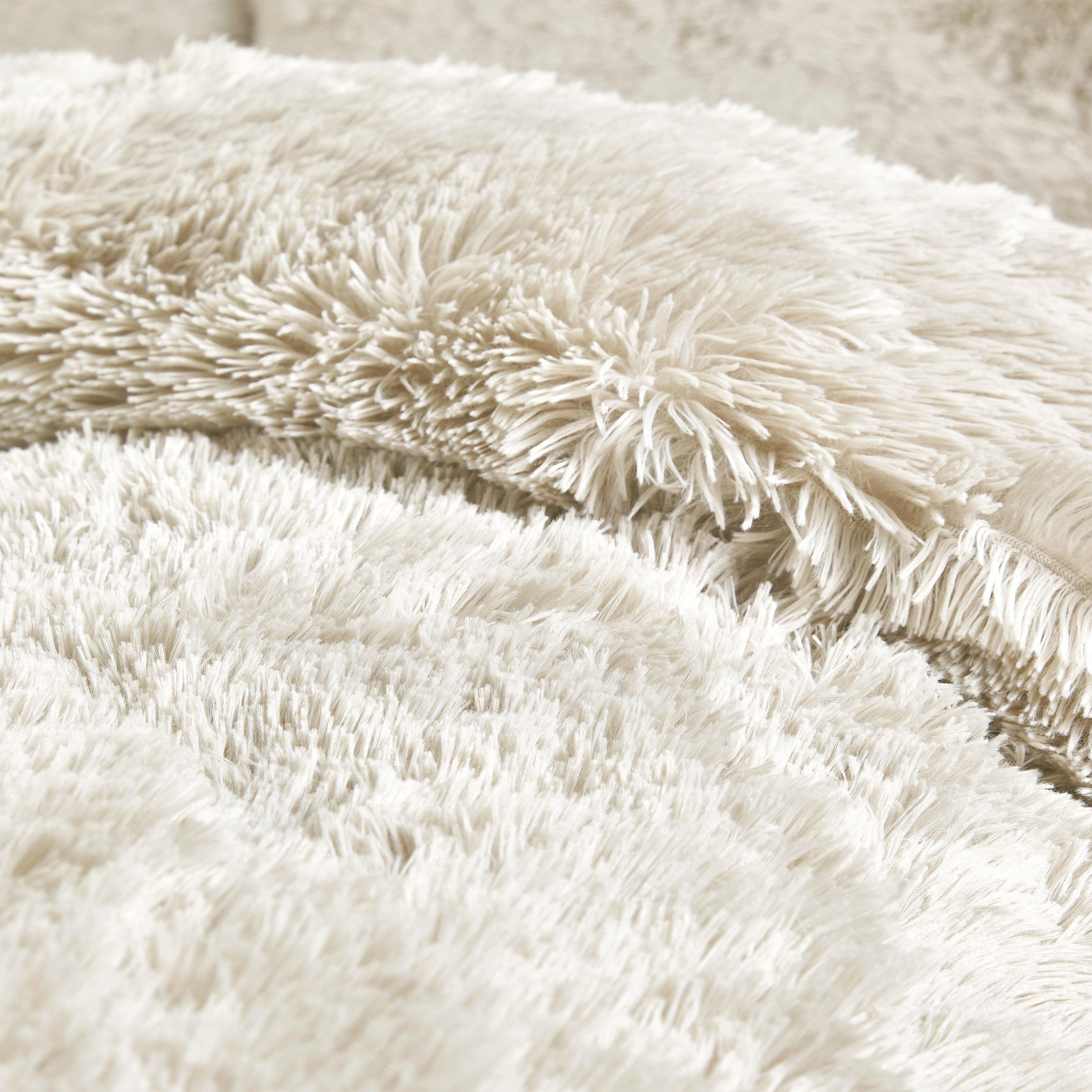 Crème - Catherine Lansfield - Cuddly Deep Pile Faux Fur Duvet Cover Set - 3