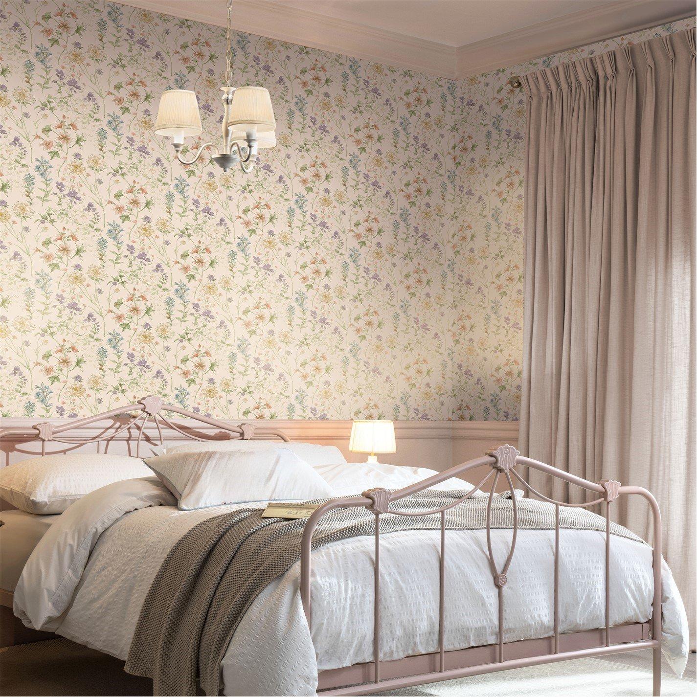 Laura Ashley  Wild Meadow Chalk Pink Wallpaper - Cream