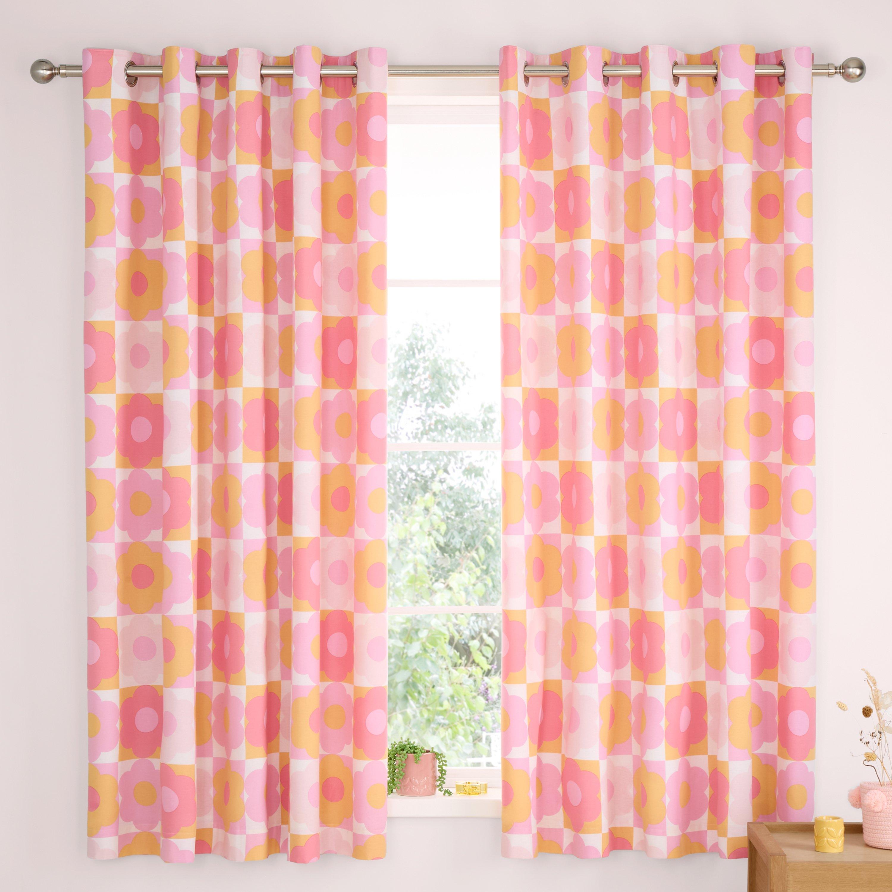 Pink - Catherine Lansfield - Retro Daisy Fully Reversible Eyelet Curtains - 2