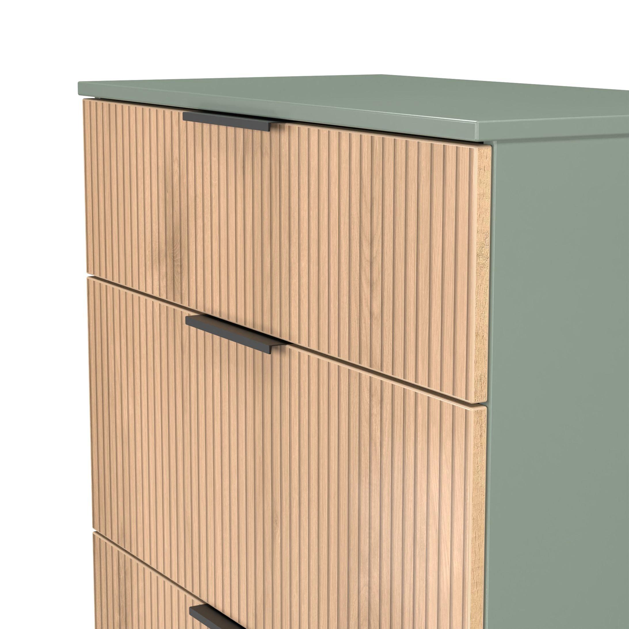 Slatted Effect - Welcome Furniture - Java 3 Drawer Deep Chest - 4