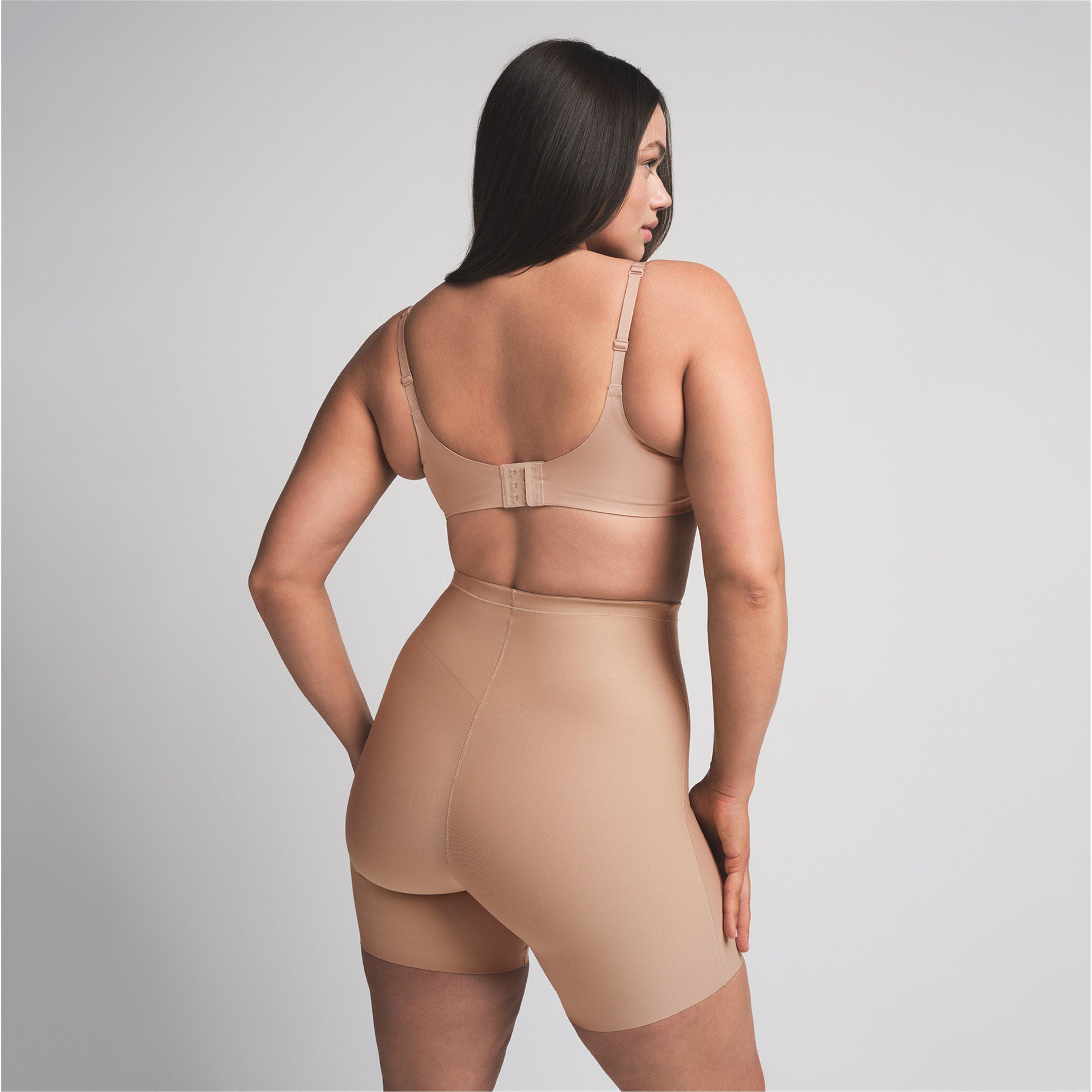 CLAY - SKIMS - SKIMS Body MR Short Ld61 - 3