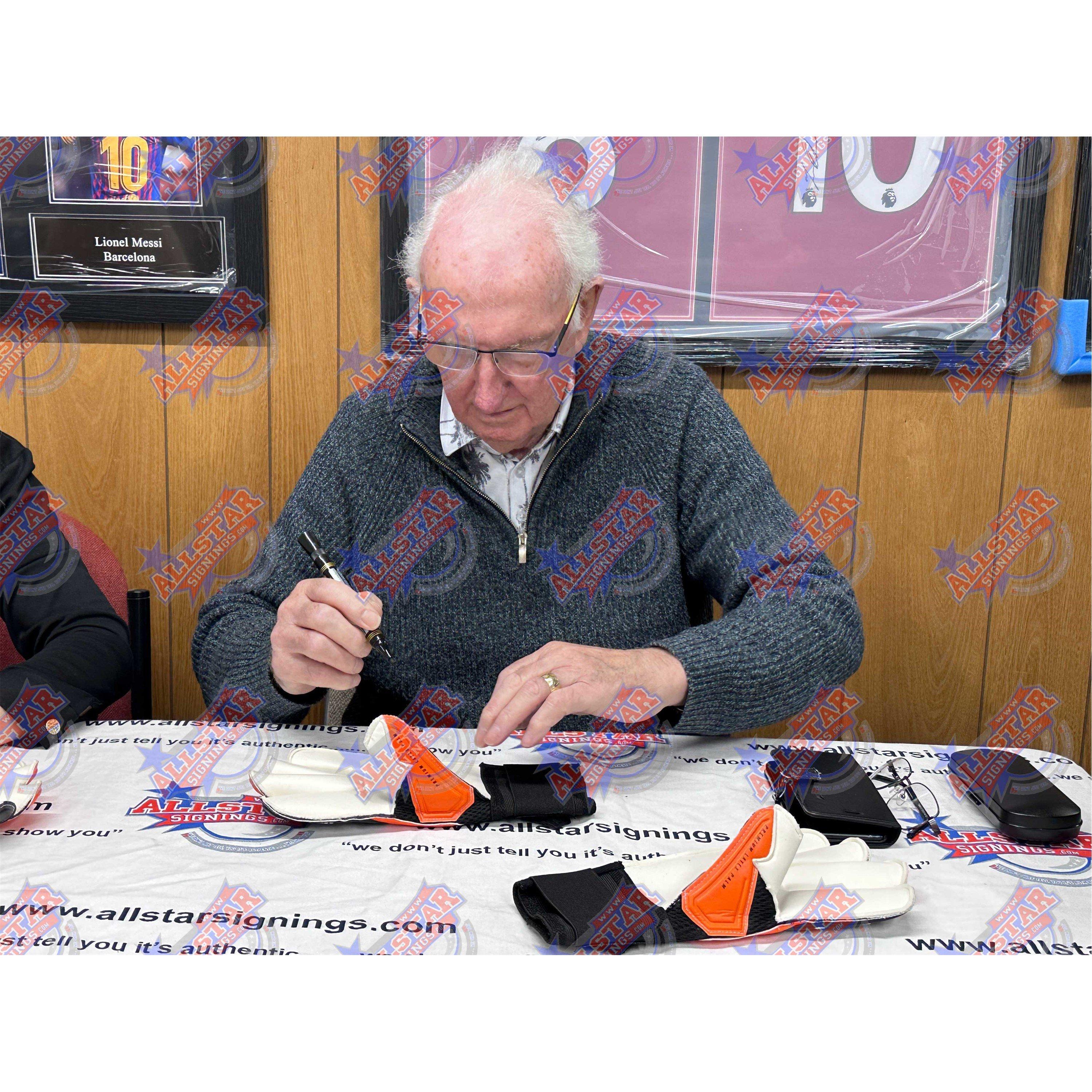Black - Manchester United FC - Stepney Schmeichel Van Der Sar Signed GK gloves - 4