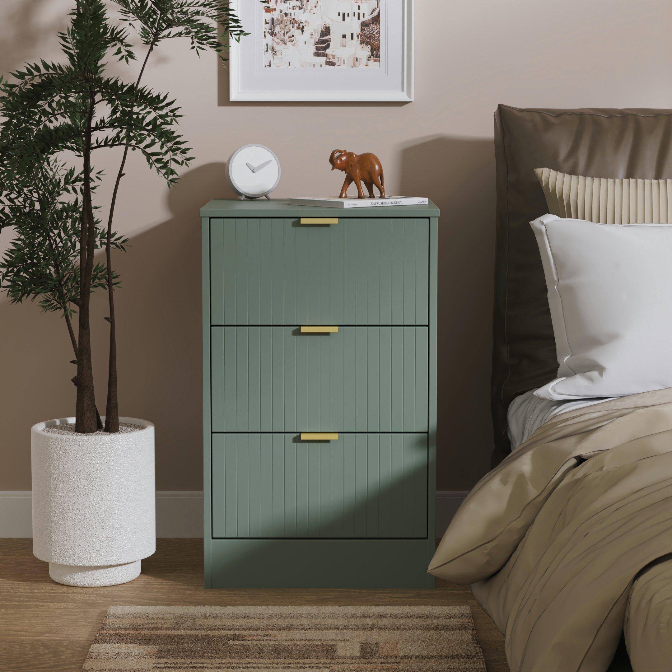 Reed Green - Welcome Furniture - Nashville 3 Drawer Bedside Cabinet - 1