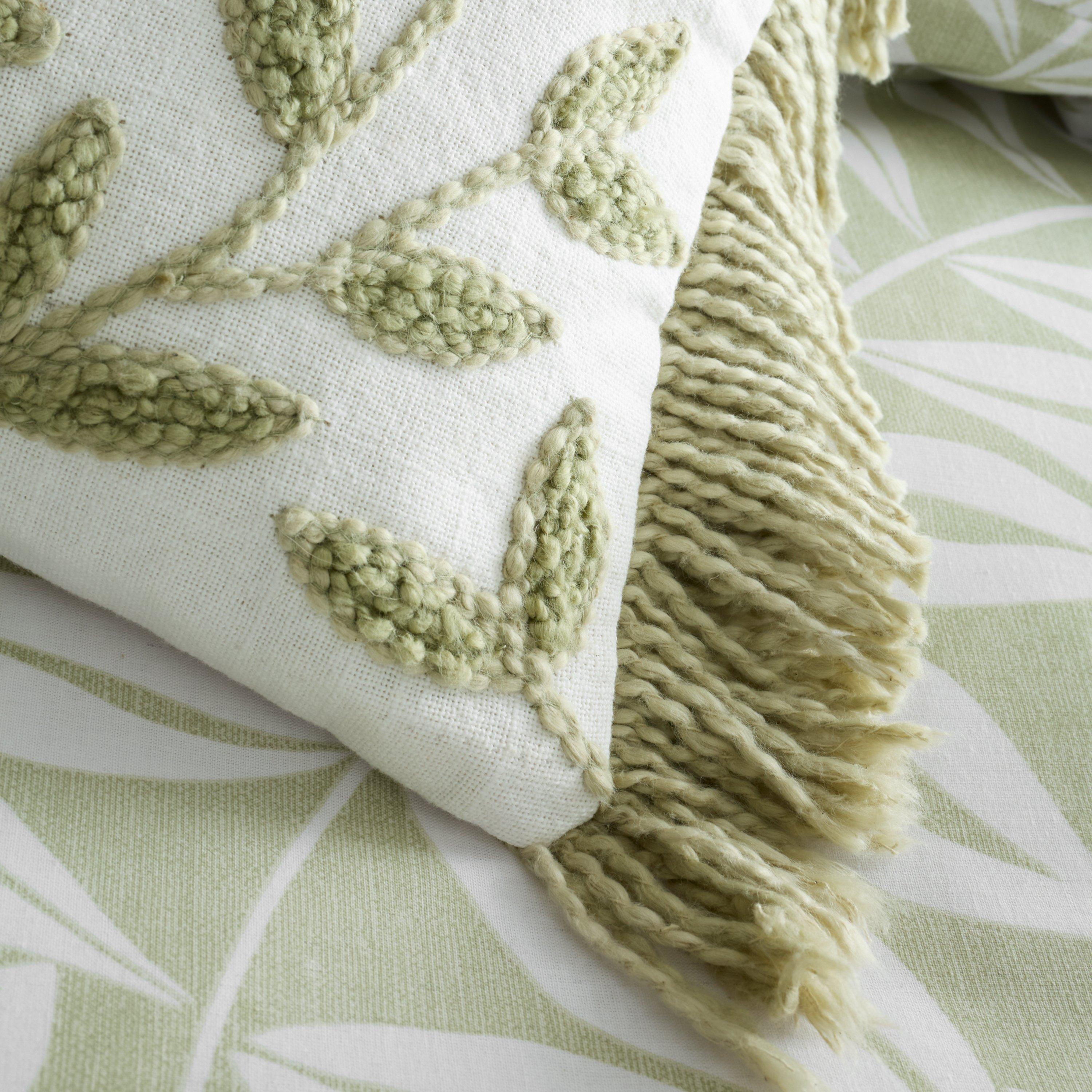 Green - Catherine Lansfield - Tufted Sorrel Leaves Cotton Cushion - 2