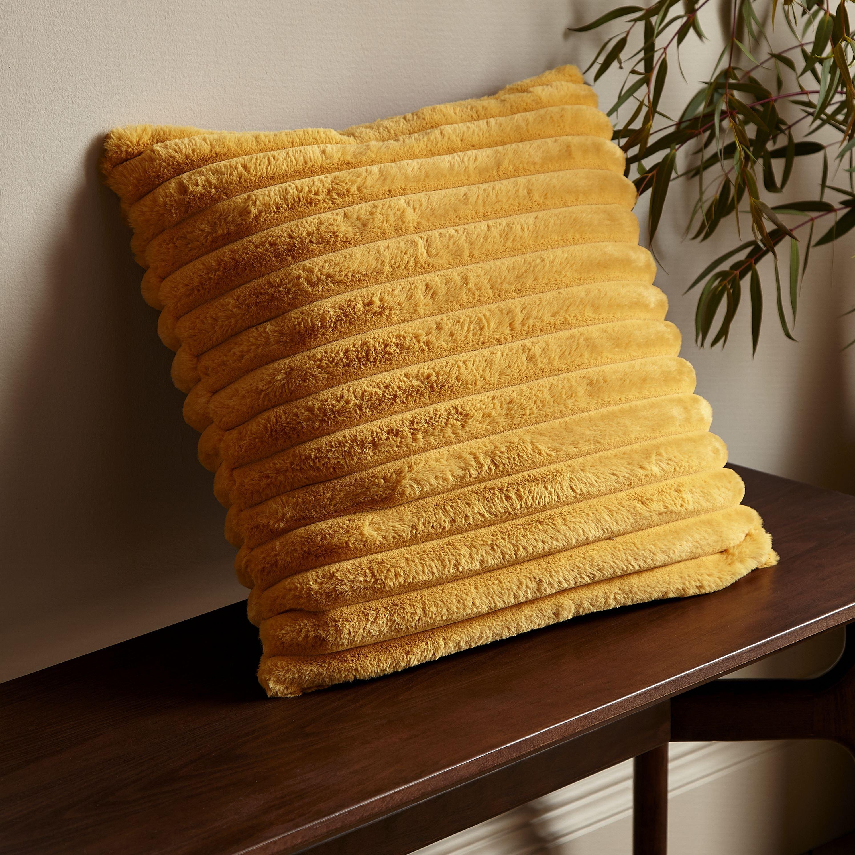 Catherine Lansfield Cosy Ribbed Faux Fur Soft Touch Cushion