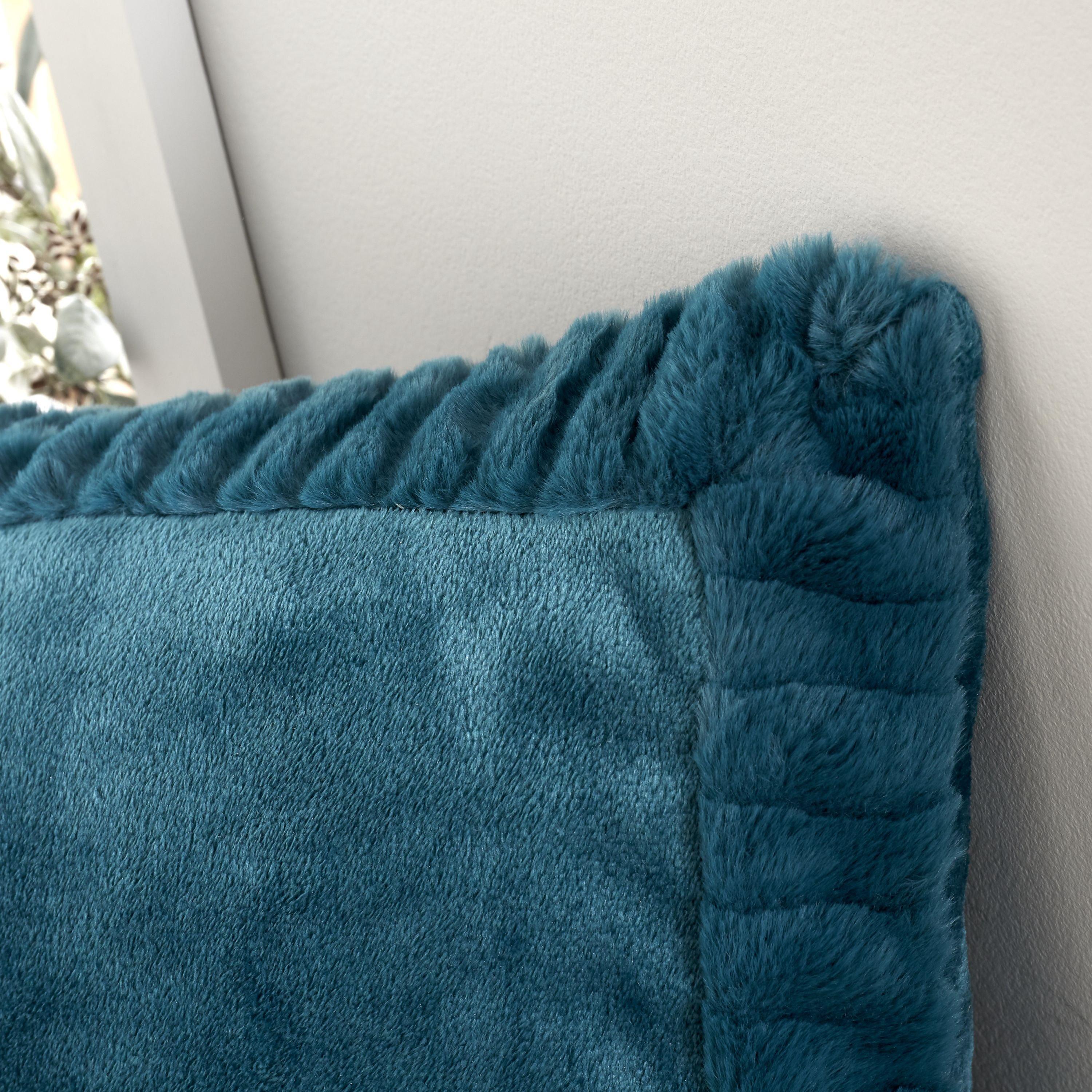 Teal - Catherine Lansfield - Velvet and Faux Fur Soft Touch Cushion - 3