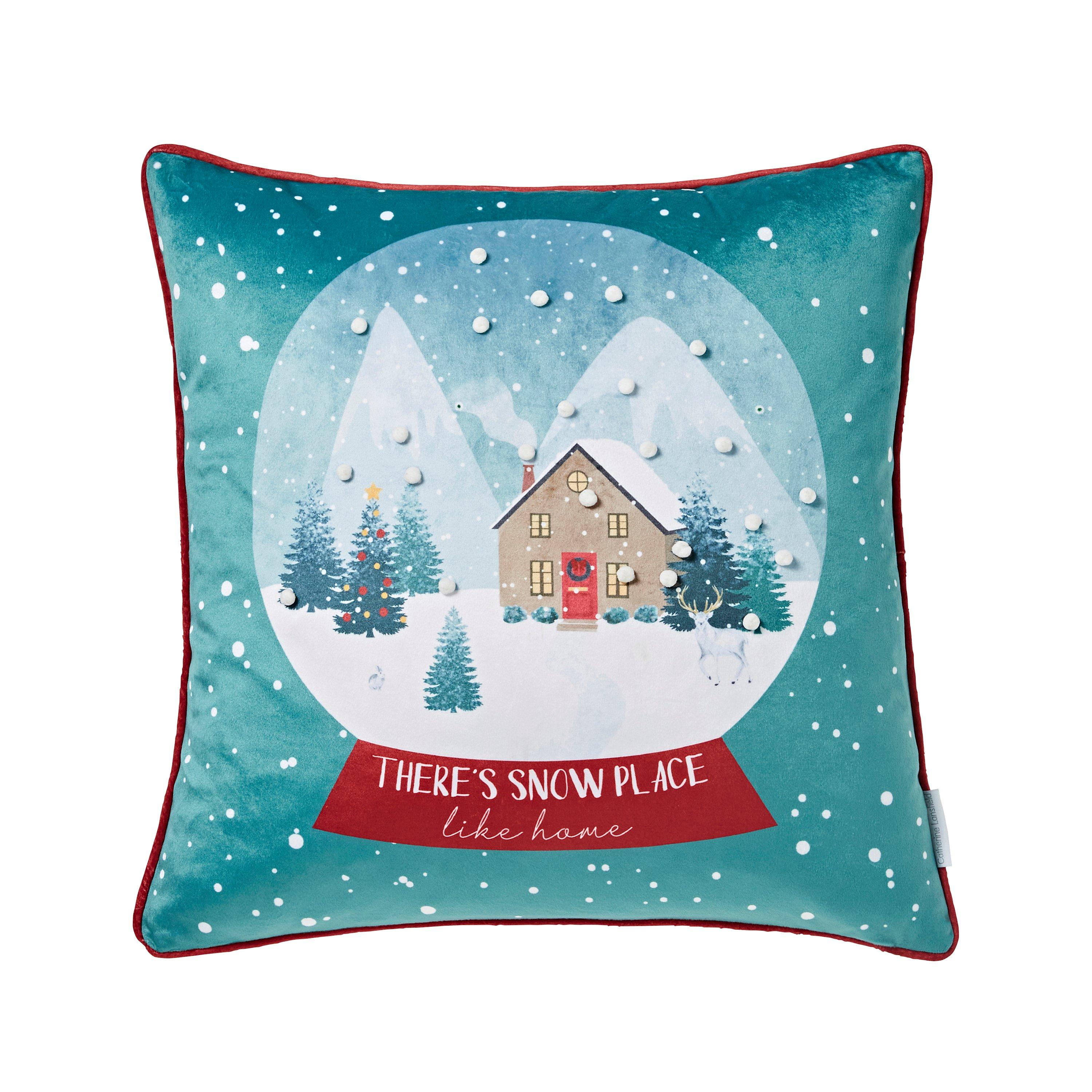 Green - Catherine Lansfield - Snow Place Like Home Pom Pom Soft Touch Cushion - 4