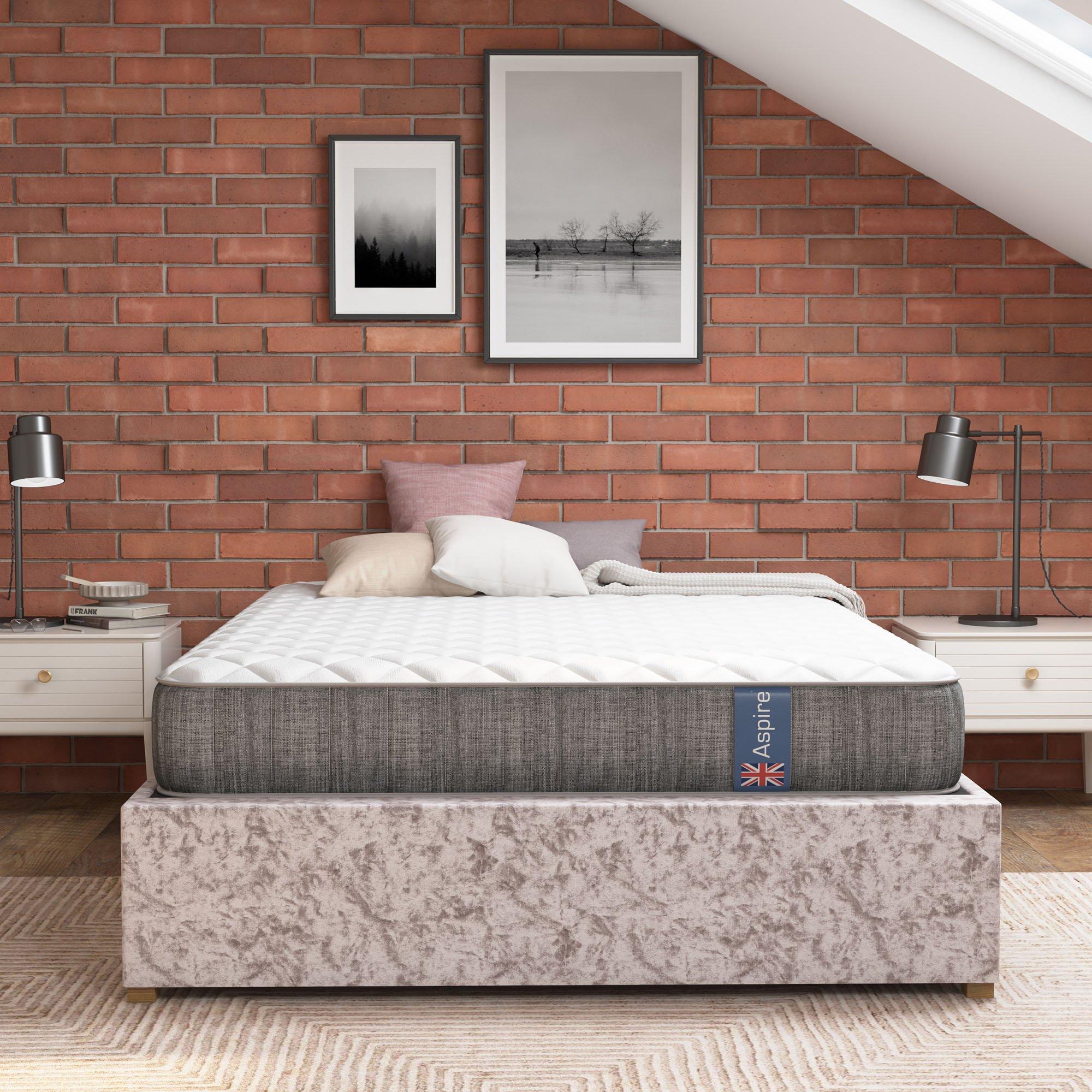 White - Aspire - Thermoregulating Pocket Srpung Mattress with Natur - 1