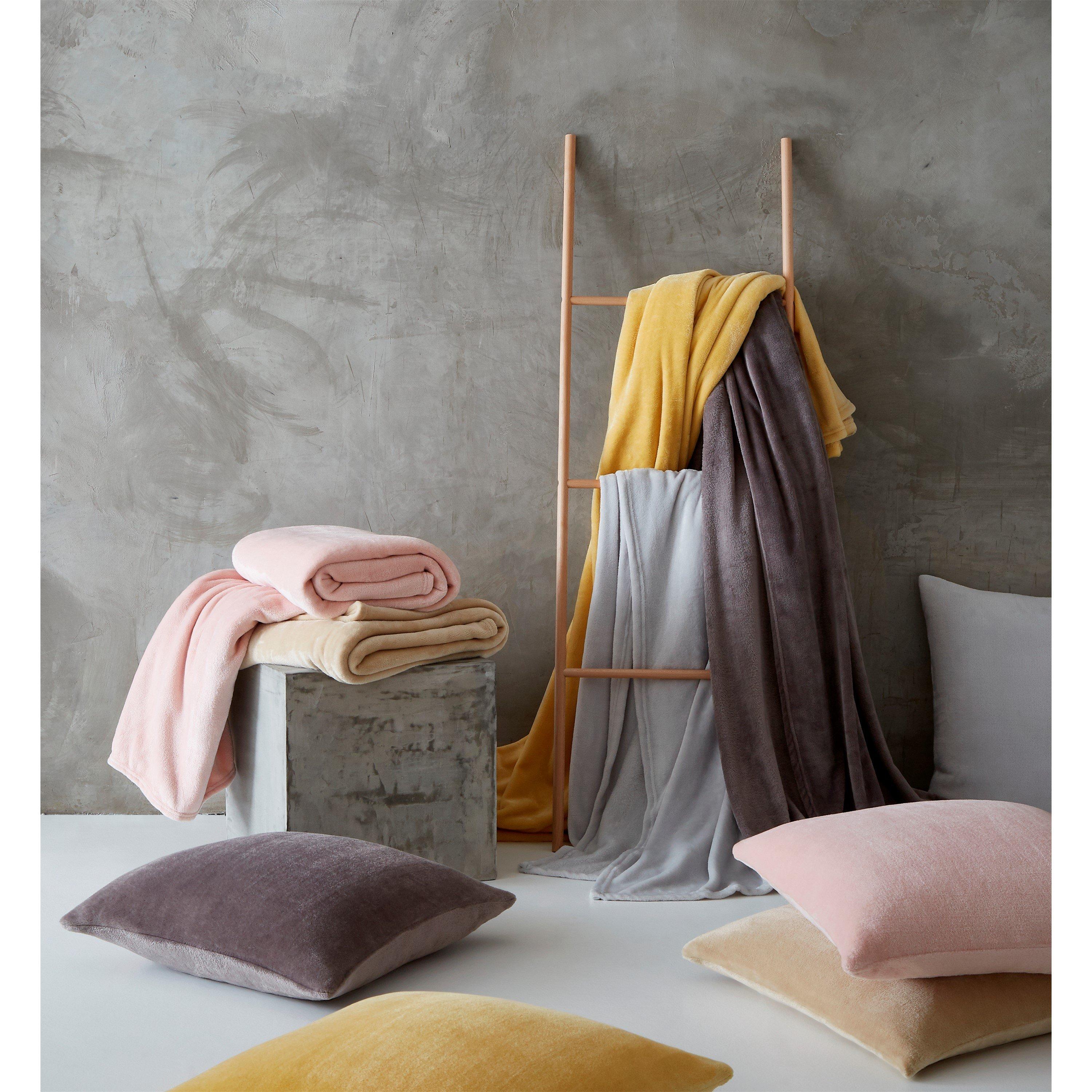 Silver Grey - Catherine Lansfield - Raschel Velvet Touch Blanket Throw - 4