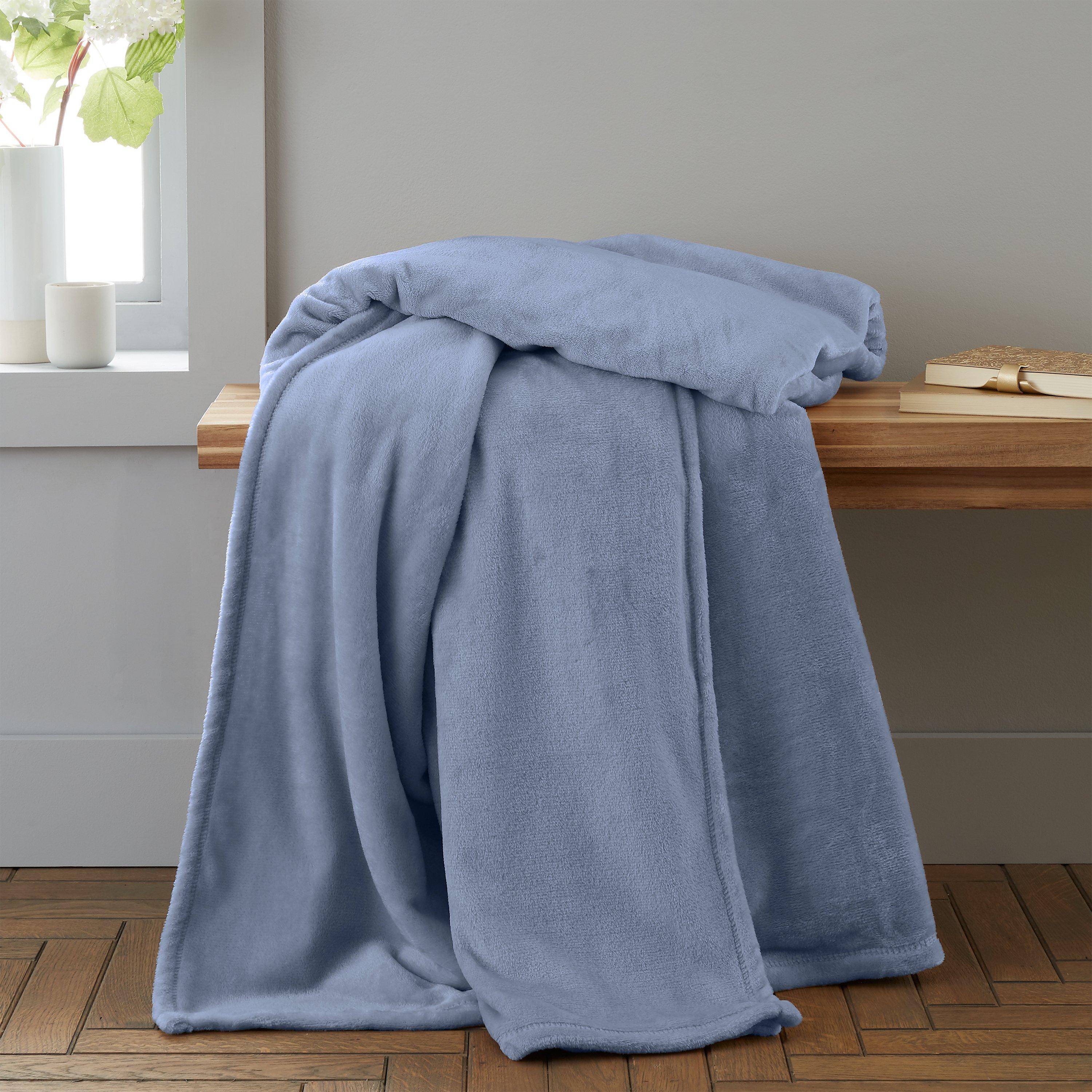 Catherine Lansfield  Raschel Velvet Touch Blanket Throw - Lansfield Blue - 130x170cm