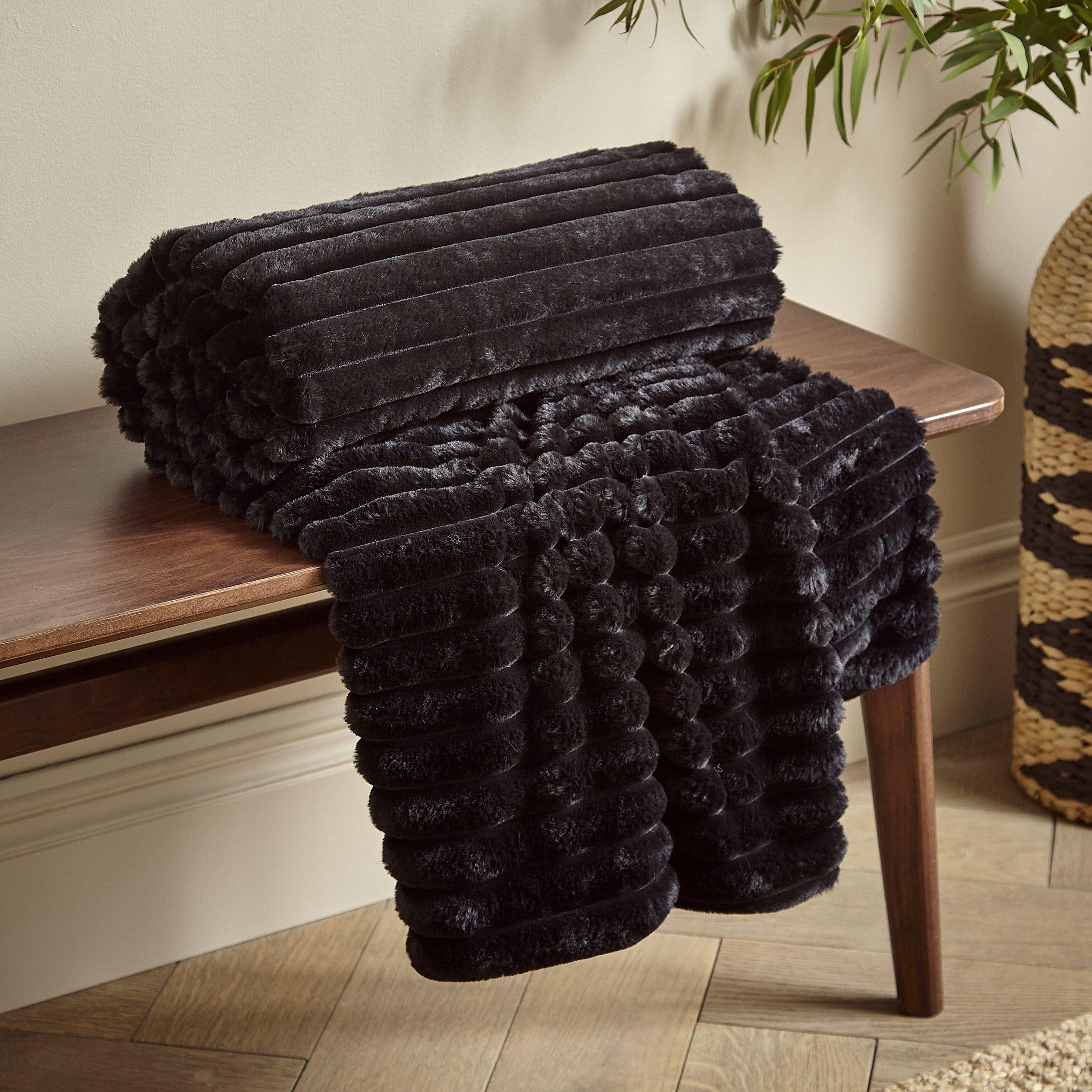 Black - Catherine Lansfield - Cosy Ribbed Faux Fur Soft Blanket Throw - 1