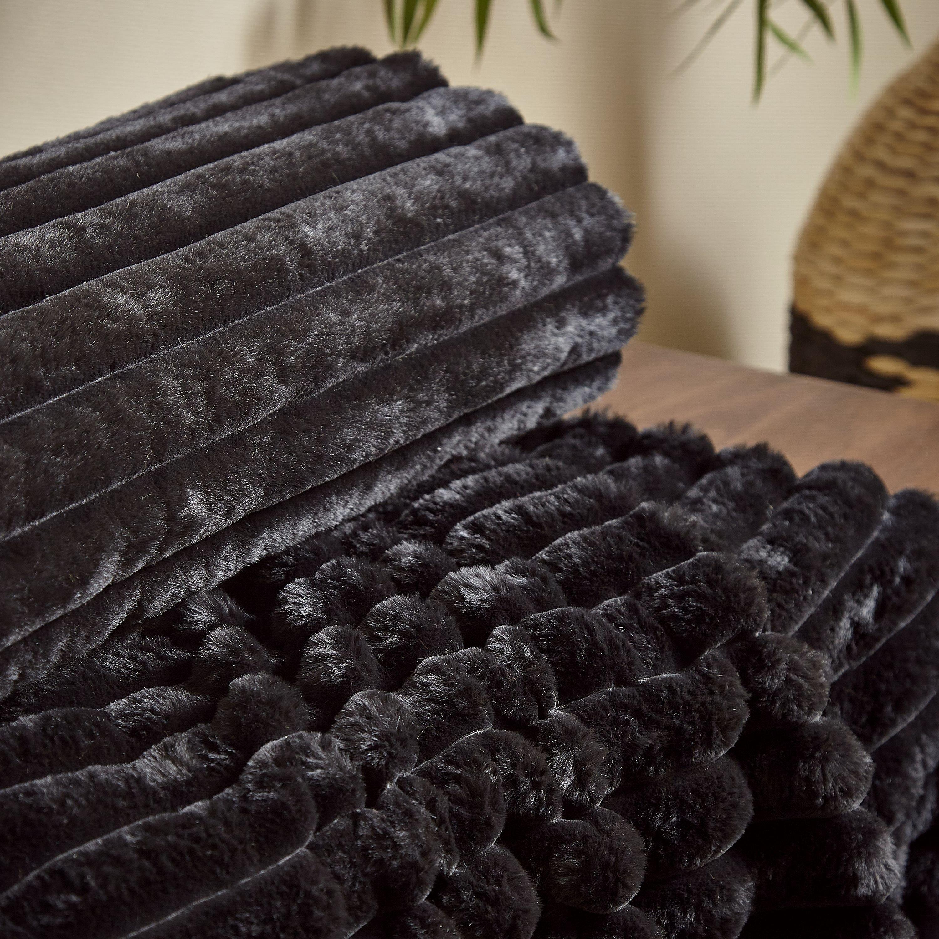 Black - Catherine Lansfield - Cosy Ribbed Faux Fur Soft Blanket Throw - 2