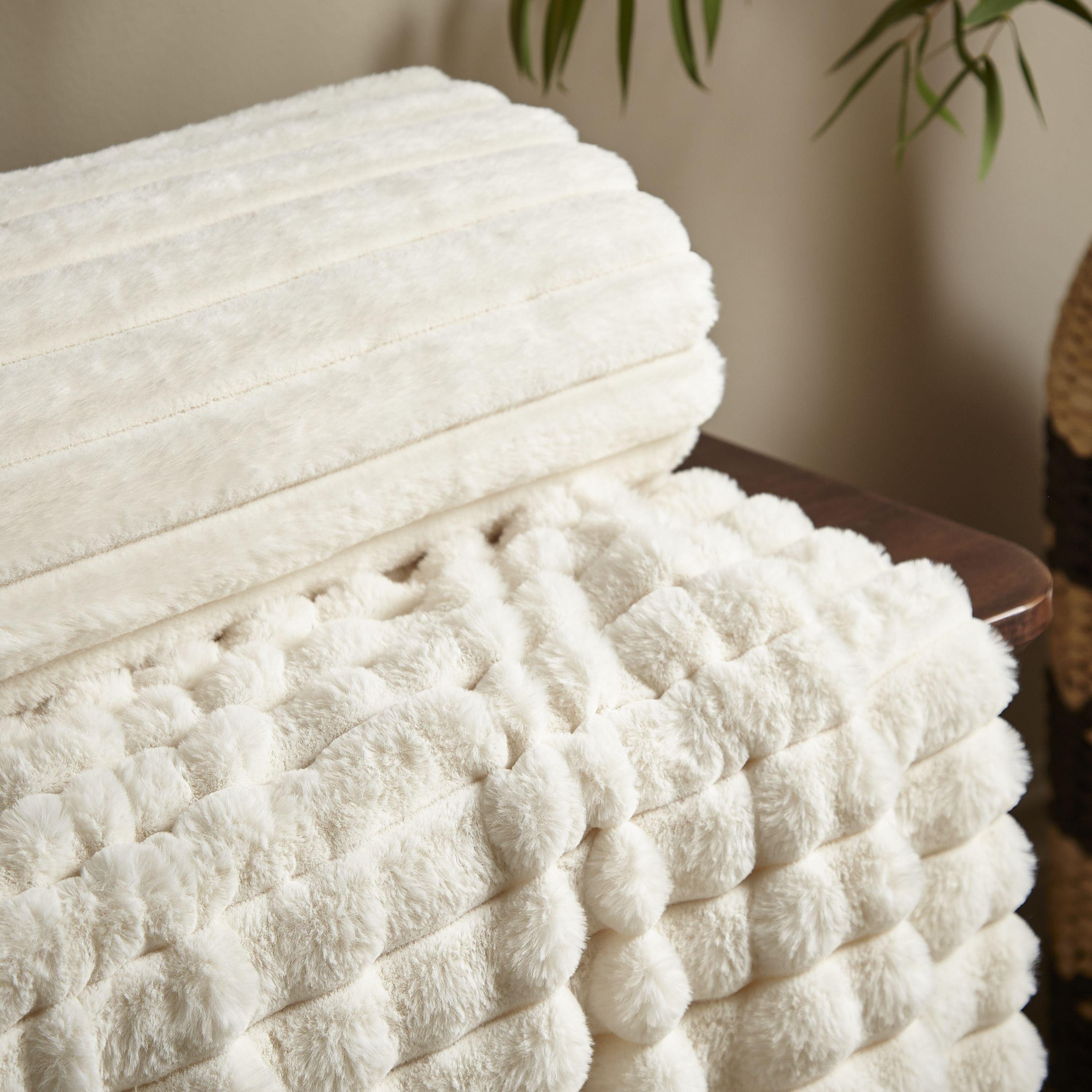 Cream - Catherine Lansfield - Cosy Ribbed Faux Fur Soft Blanket Throw - 2