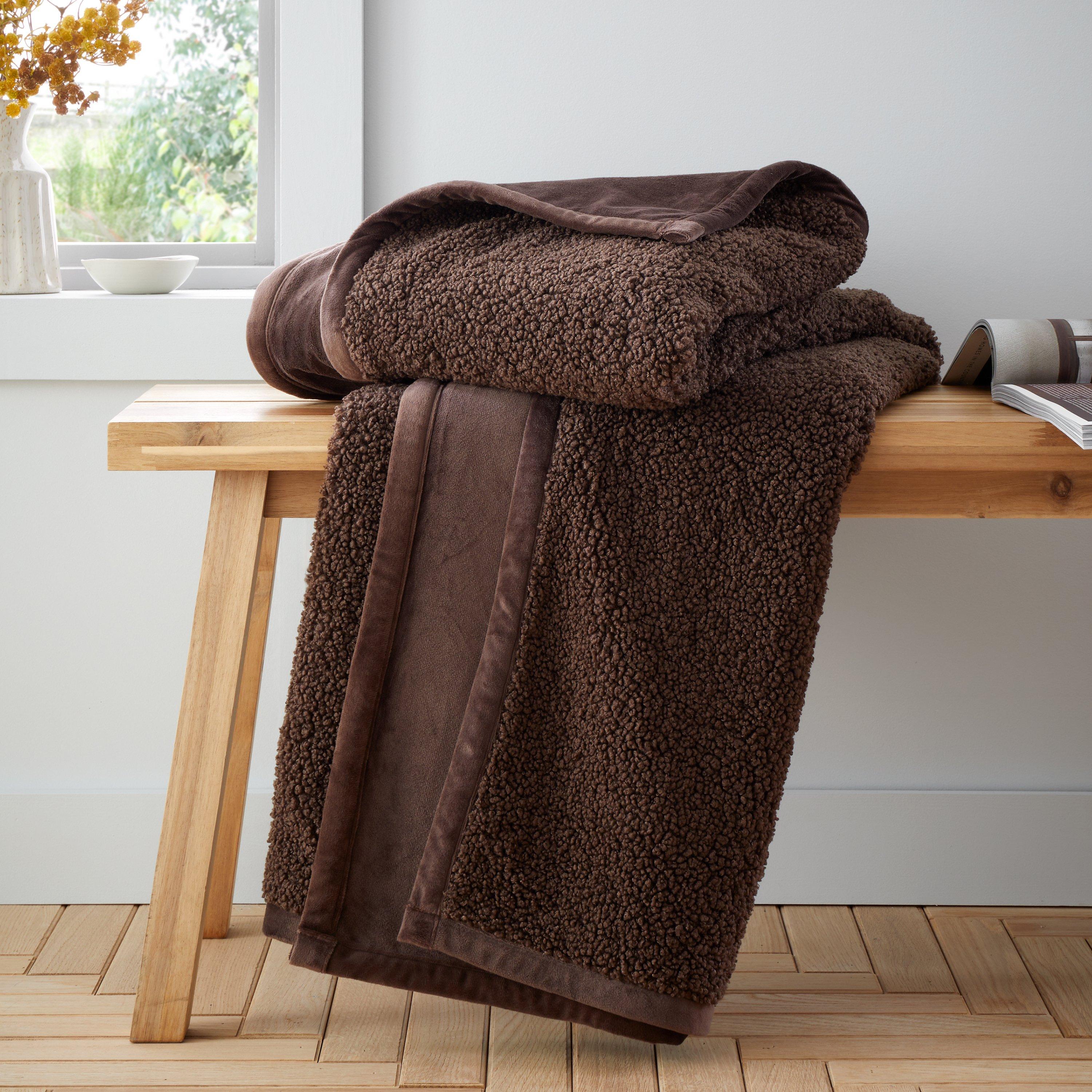 Chocolate - Catherine Lansfield - So Soft Velvet Boucle Blanket Throw - 1