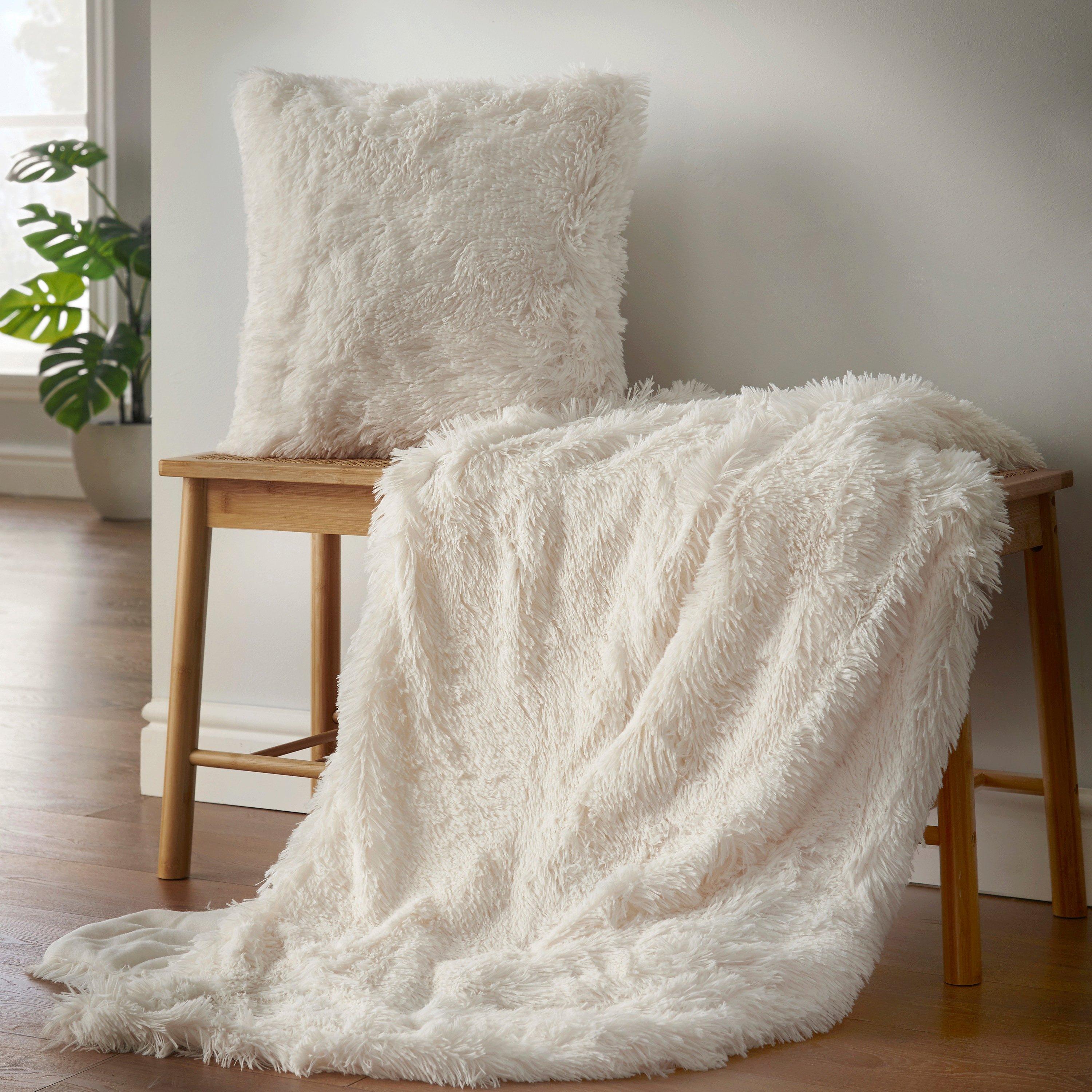 Cream - Catherine Lansfield - Cuddly Deep Pile Blanket Throw - 2