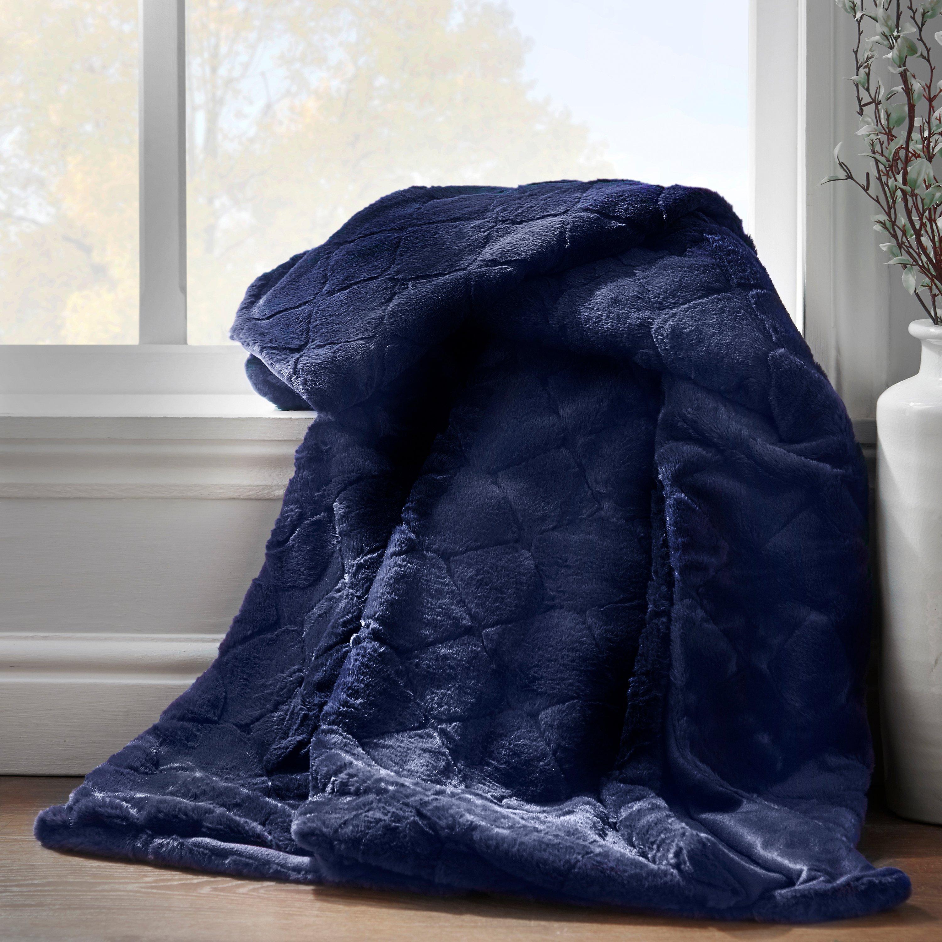 Catherine Lansfield Navy Cosy Diamond Throw - Image 12