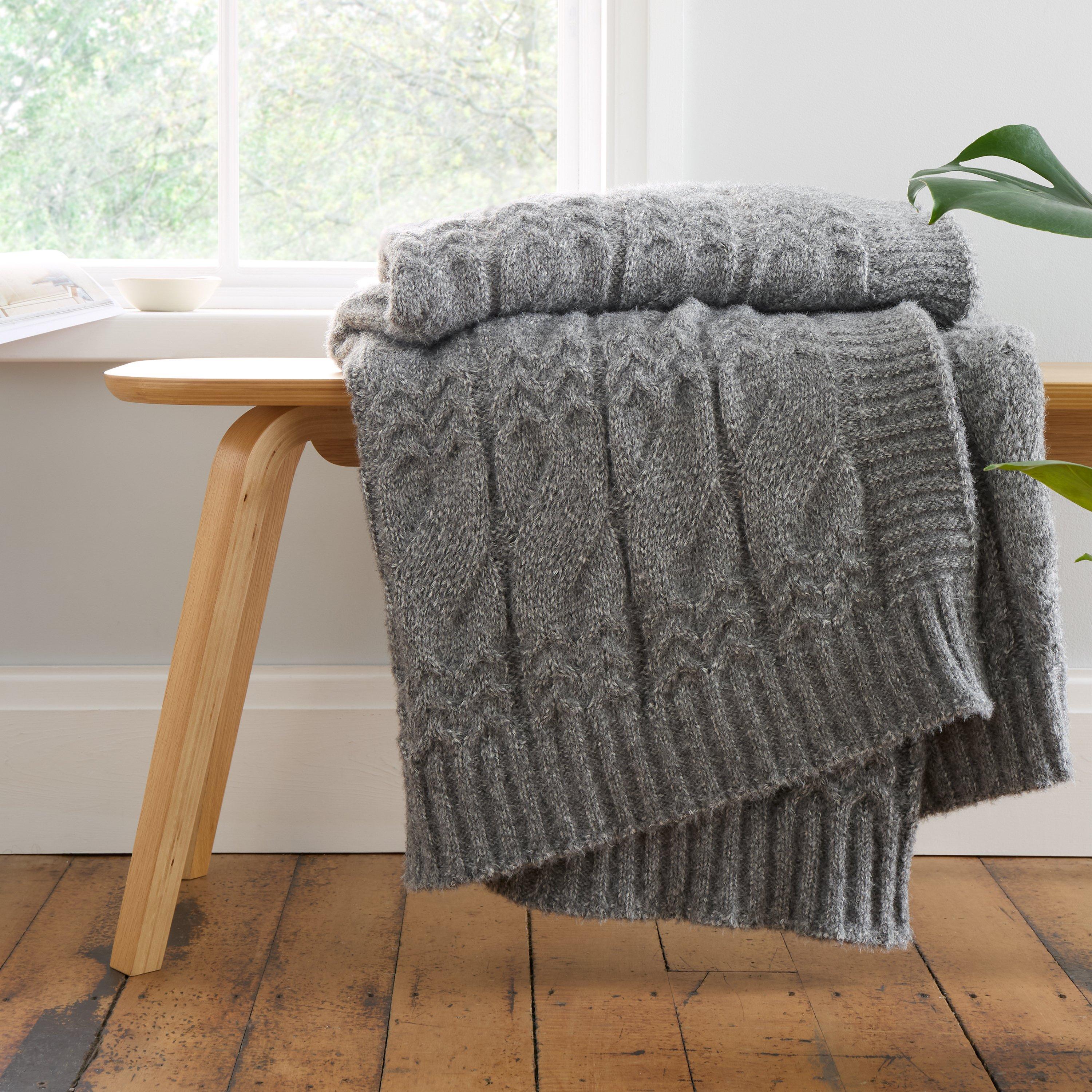 Cosy Soft Cable Knit Blanket Throw