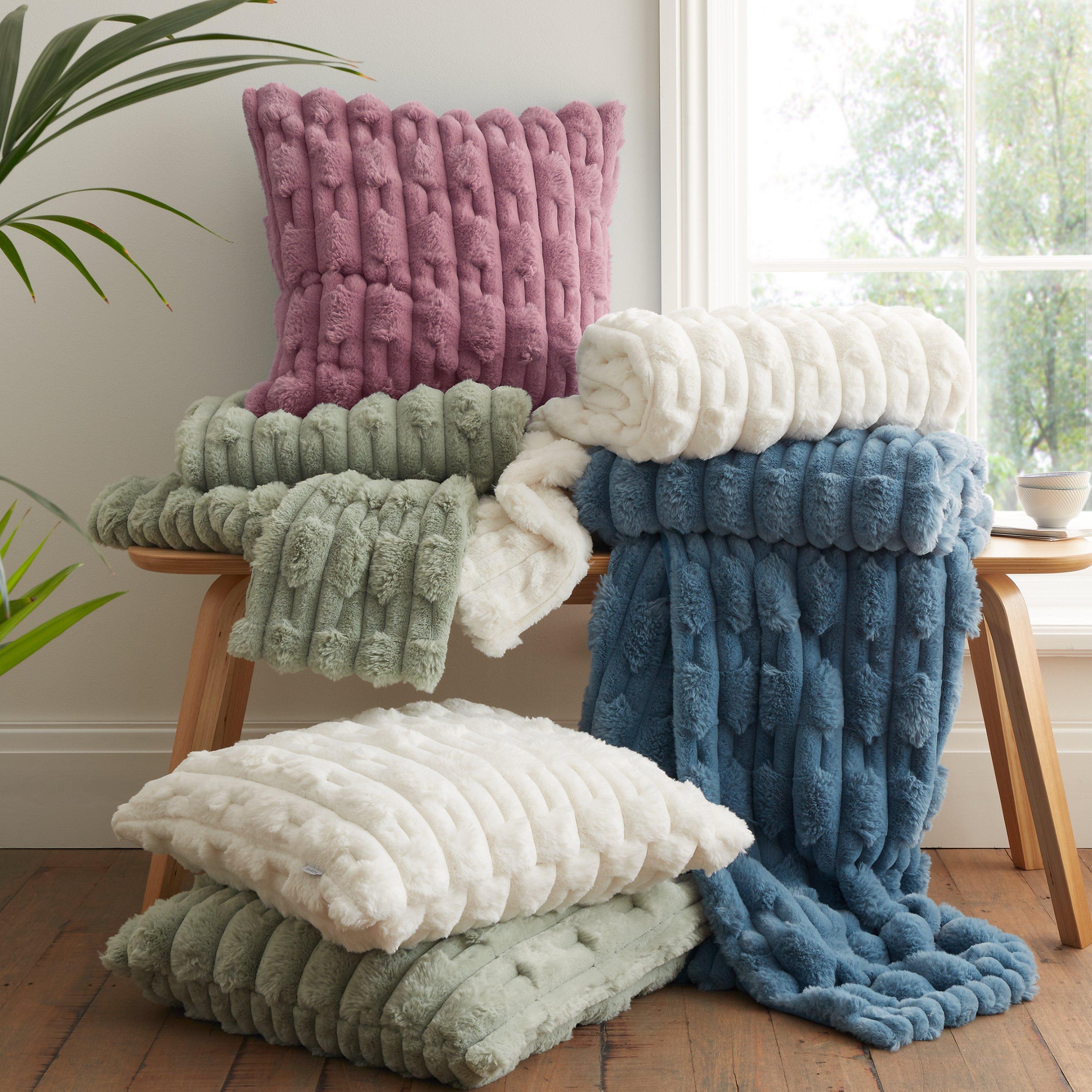 Pink - Bianca - So Soft Carved Faux Fur Blanket Throw - 4