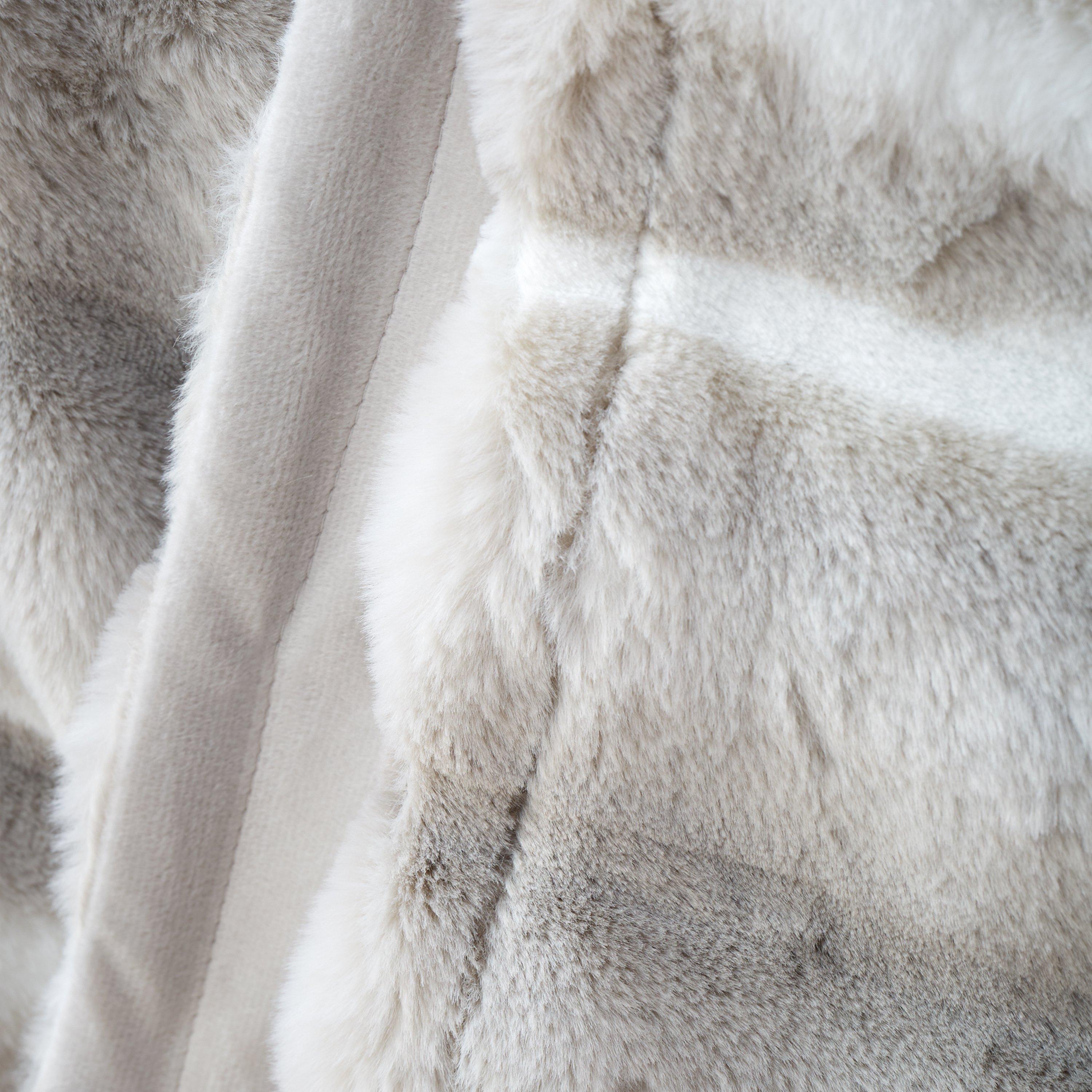 Silver - Catherine Lansfield - Flint Cosy Faux Fur Blanket Throw - 3