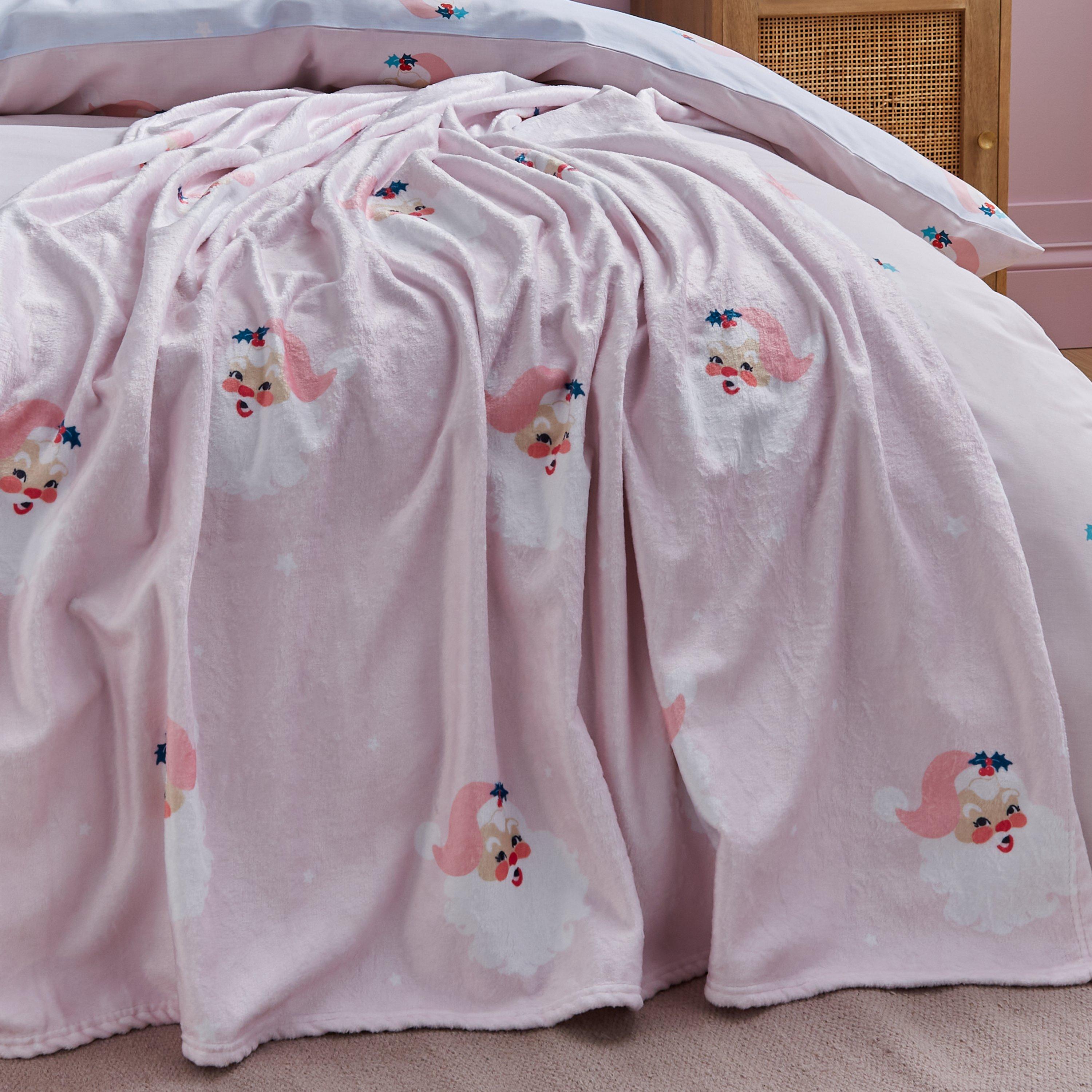 B&Q -  Vintage Christmas Santa Cosy Fleece 130X170Cm Blanket Throw Pink - Image 12