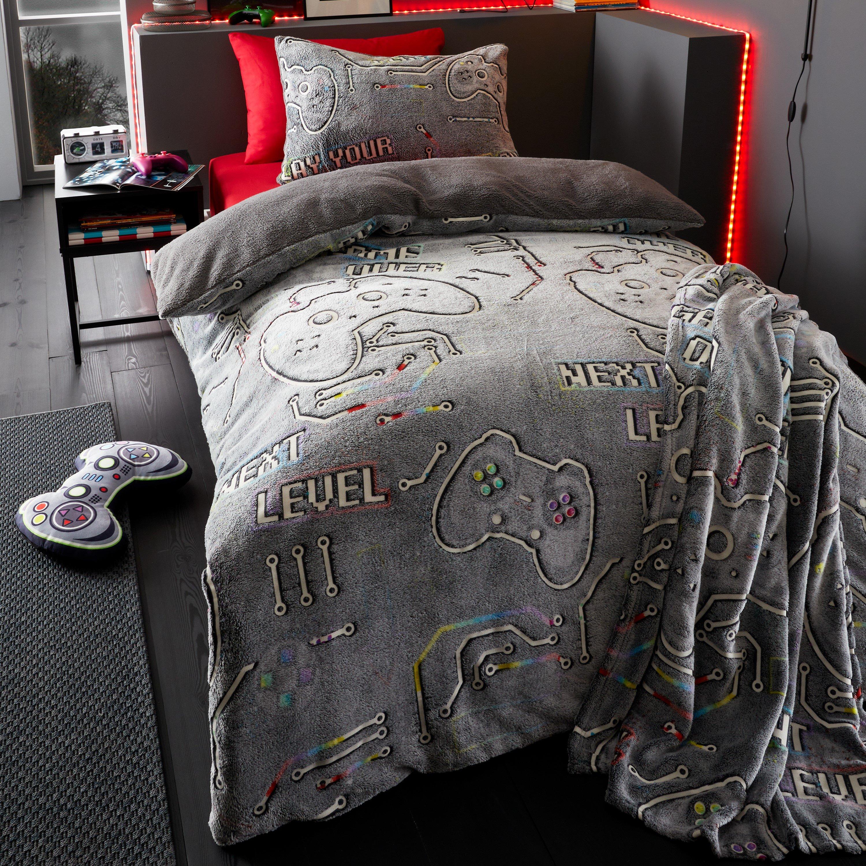 Black - Catherine Lansfield - Game Over Glow in the Dark Fleece Blanket Throw - 4