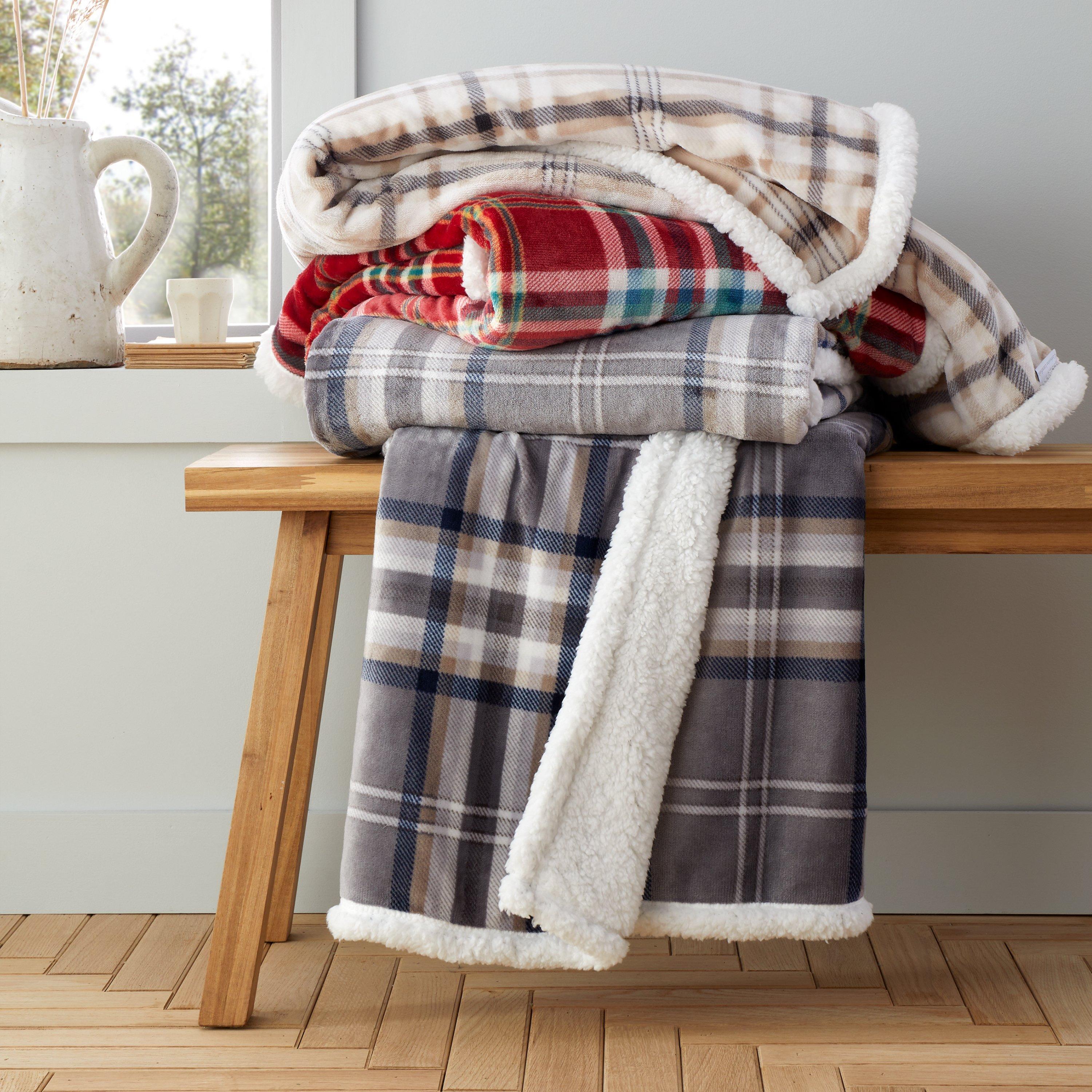 Red - Catherine Lansfield - Cosy Kelso Check Blanket Throw - 4