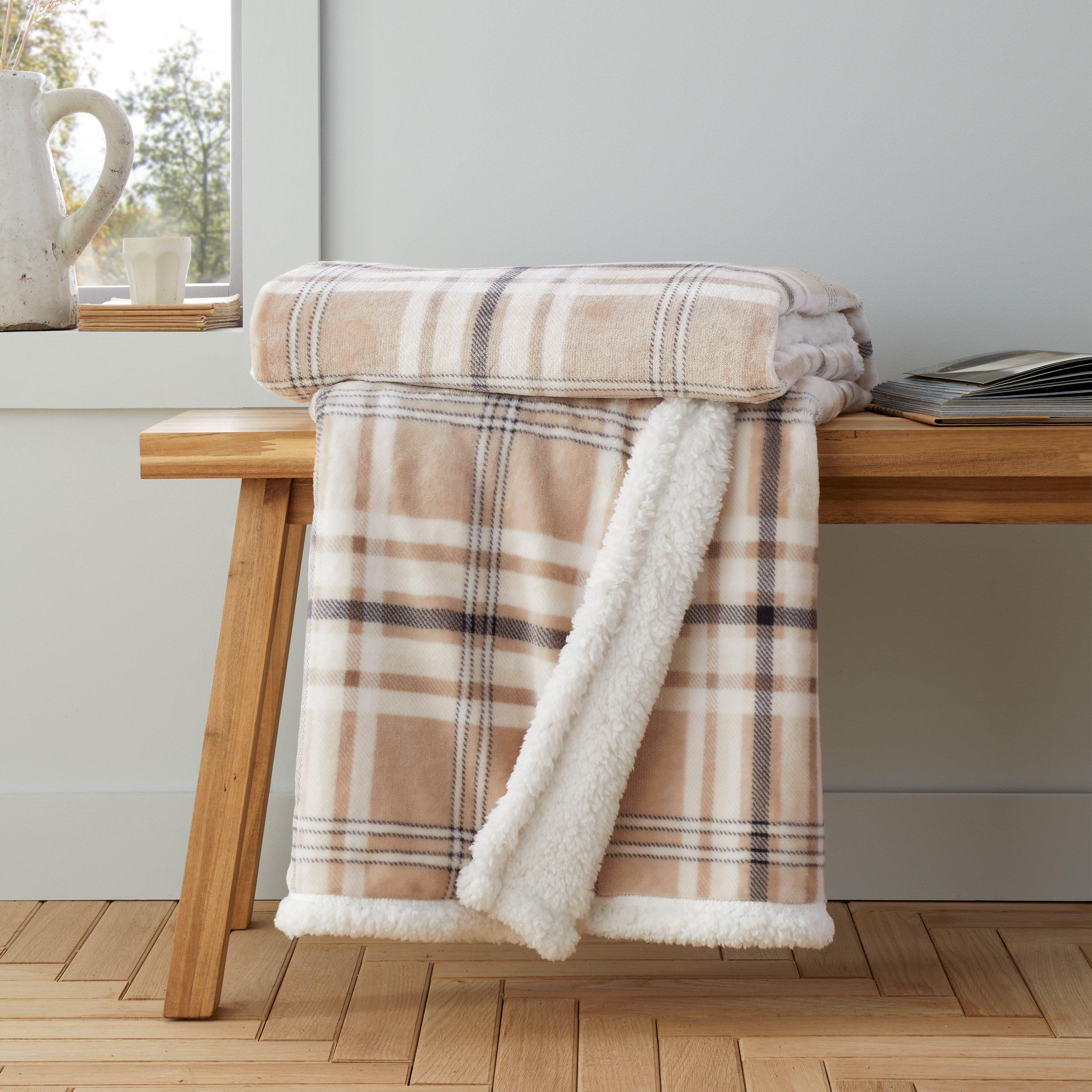 Catherine Lansfield  Cosy Kelso Check Blanket Throw - Natural - 130x170cm