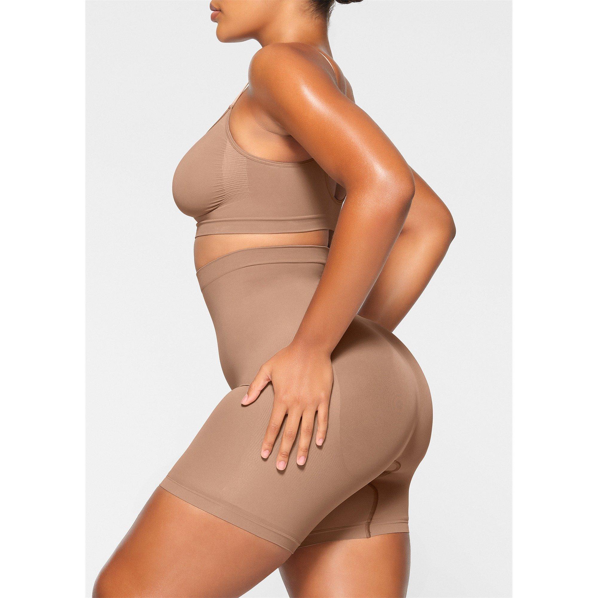 LIGHT BROWN - SKIMS - S SEAMLS SCULPT MIDTHIGH SHORT - 4