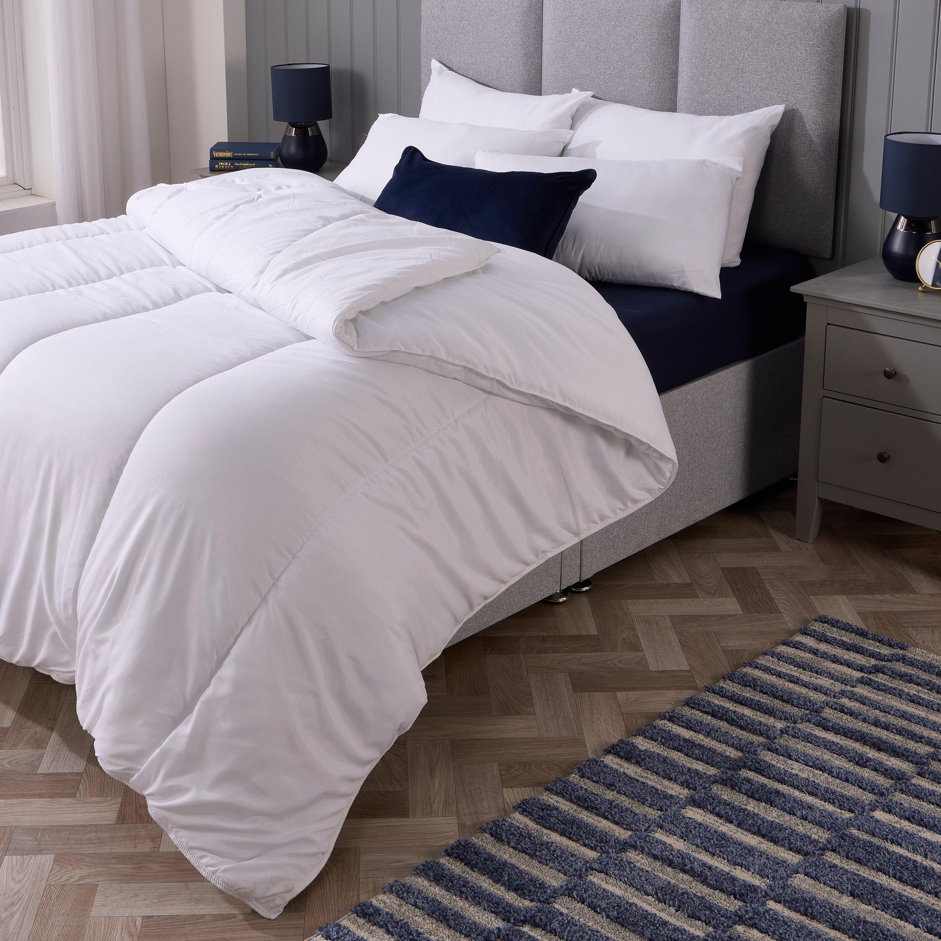 White - Downland - 10.5 Tog Sleep Well Hollowfibre Duvet - 5