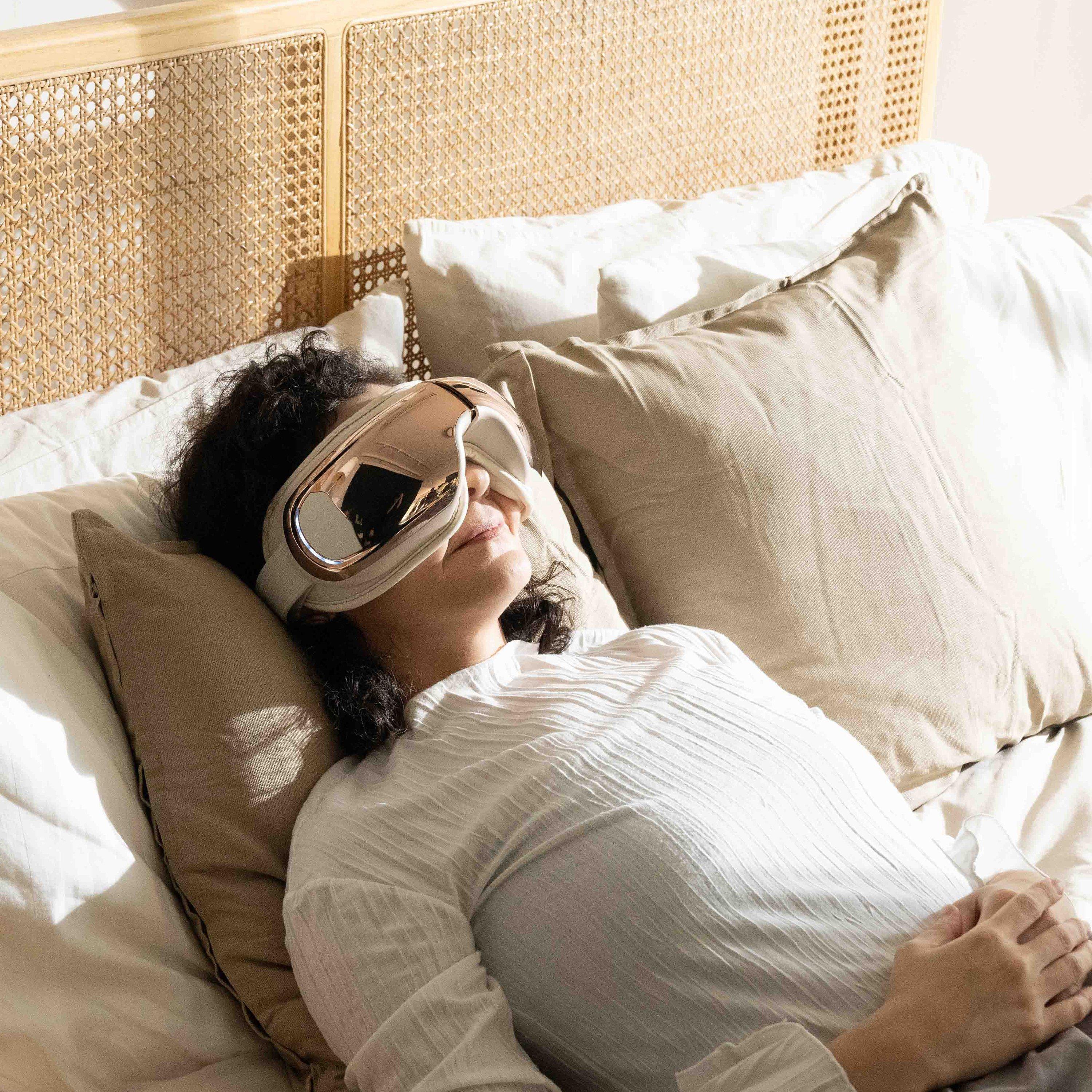 Pink - Renpho - Eyeris 3 - Voice Controlled Eye Massager Rose Gold - 5