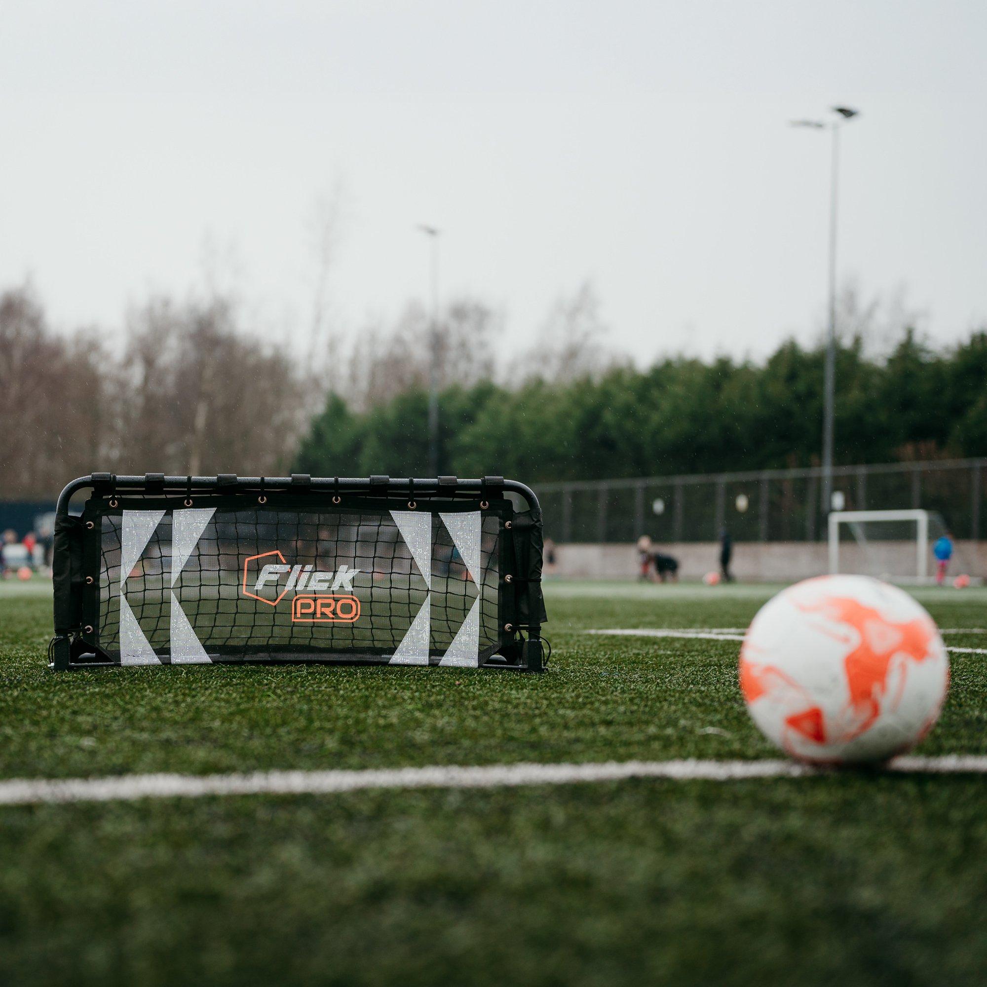 Black & Orange - Football Flick - PRO Felxfold Rebounder - 3