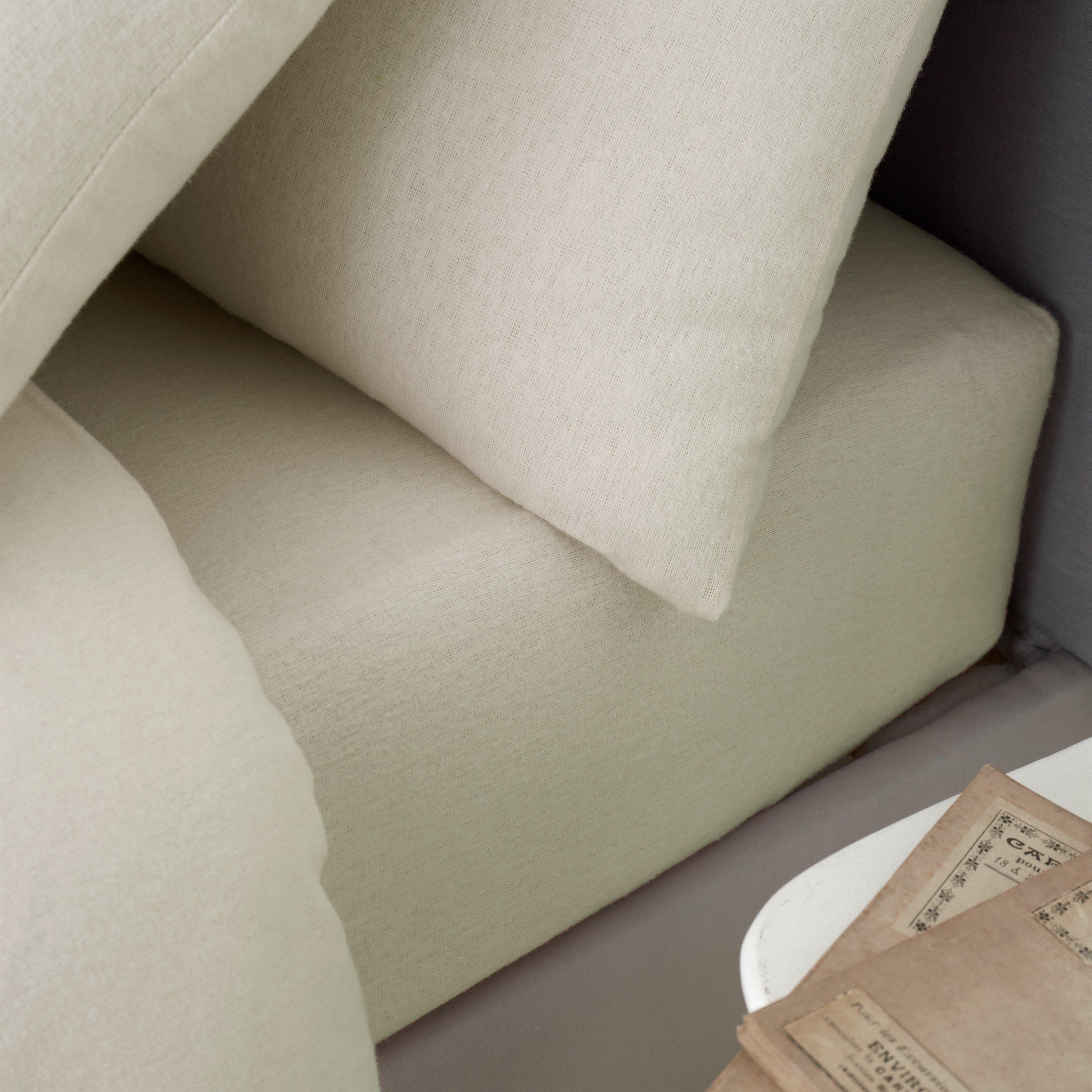 Catherine Lansfield  Brushed Cotton Fitted Sheet - Cream - Double