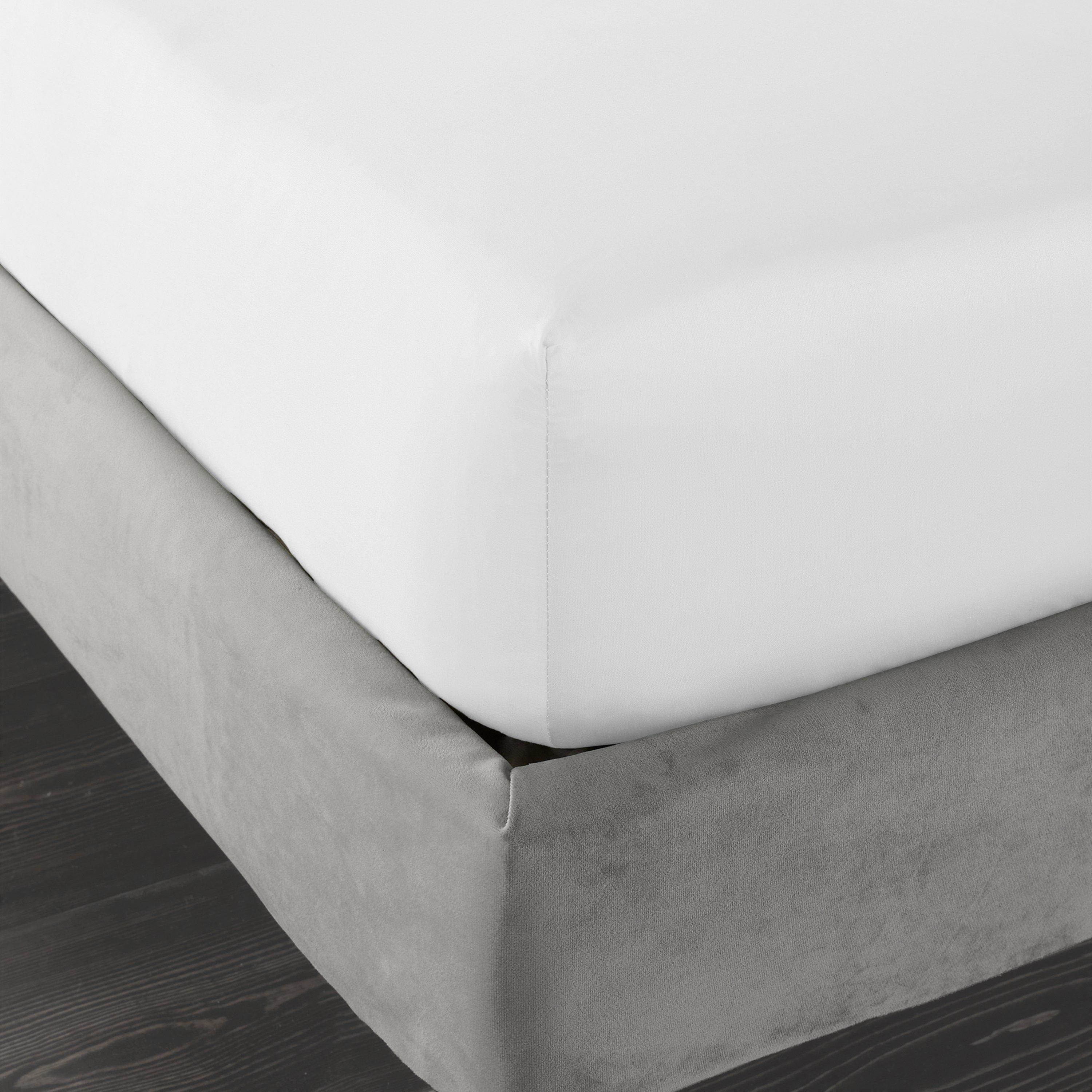 White - Bianca - 400 Thread Count Cotton Sateen Fitted Sheet - 2