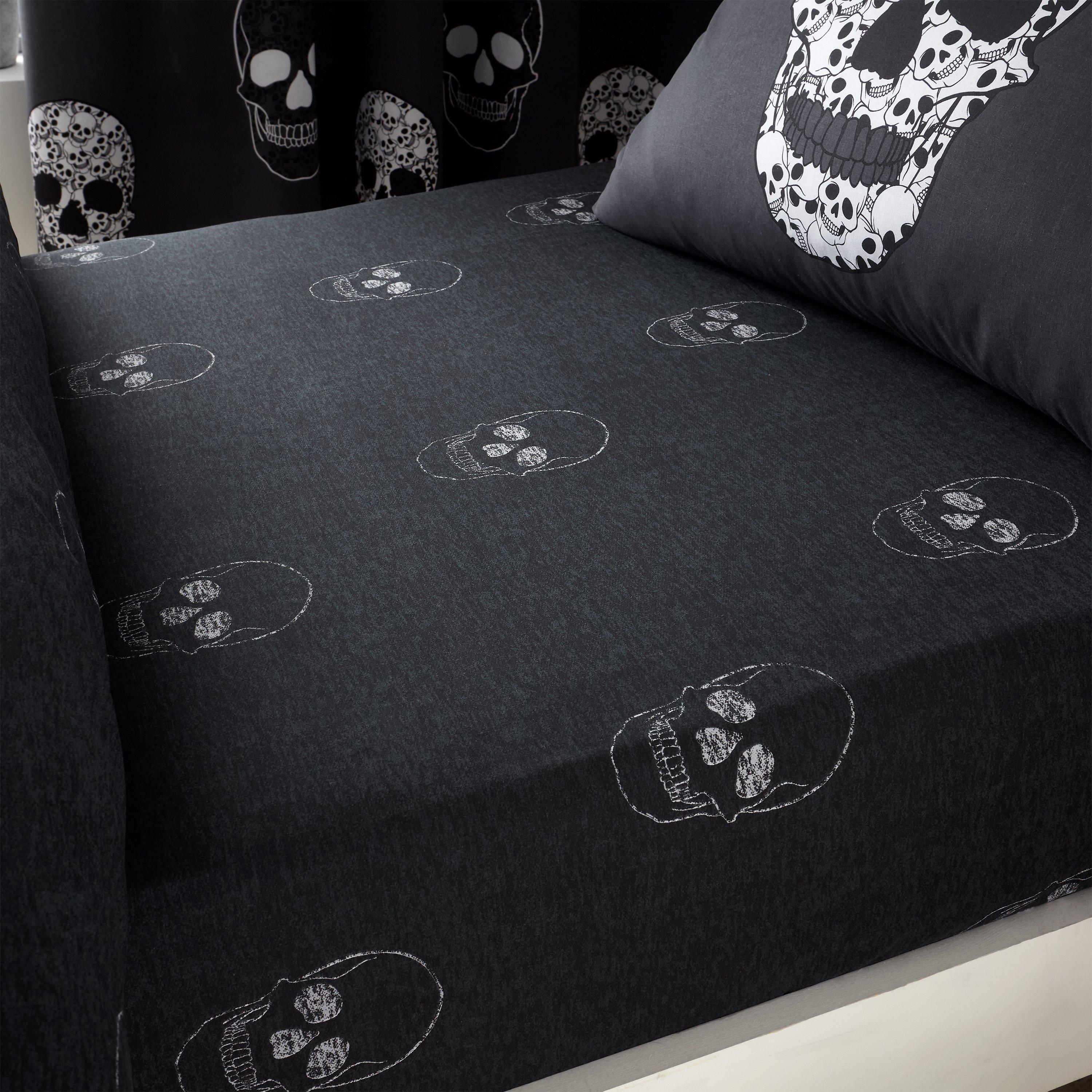 Grey - Catherine Lansfield - Geometric Fitted Sheet - 1
