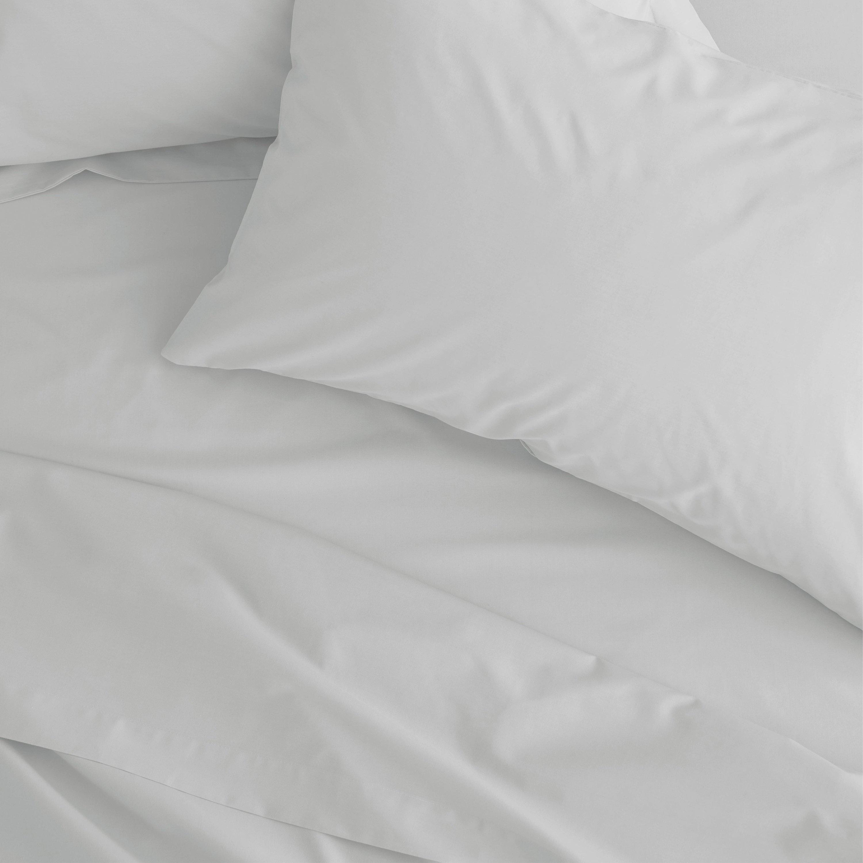 White - Catherine Lansfield - Easy Iron Percale Combed Flat Sheet - 2