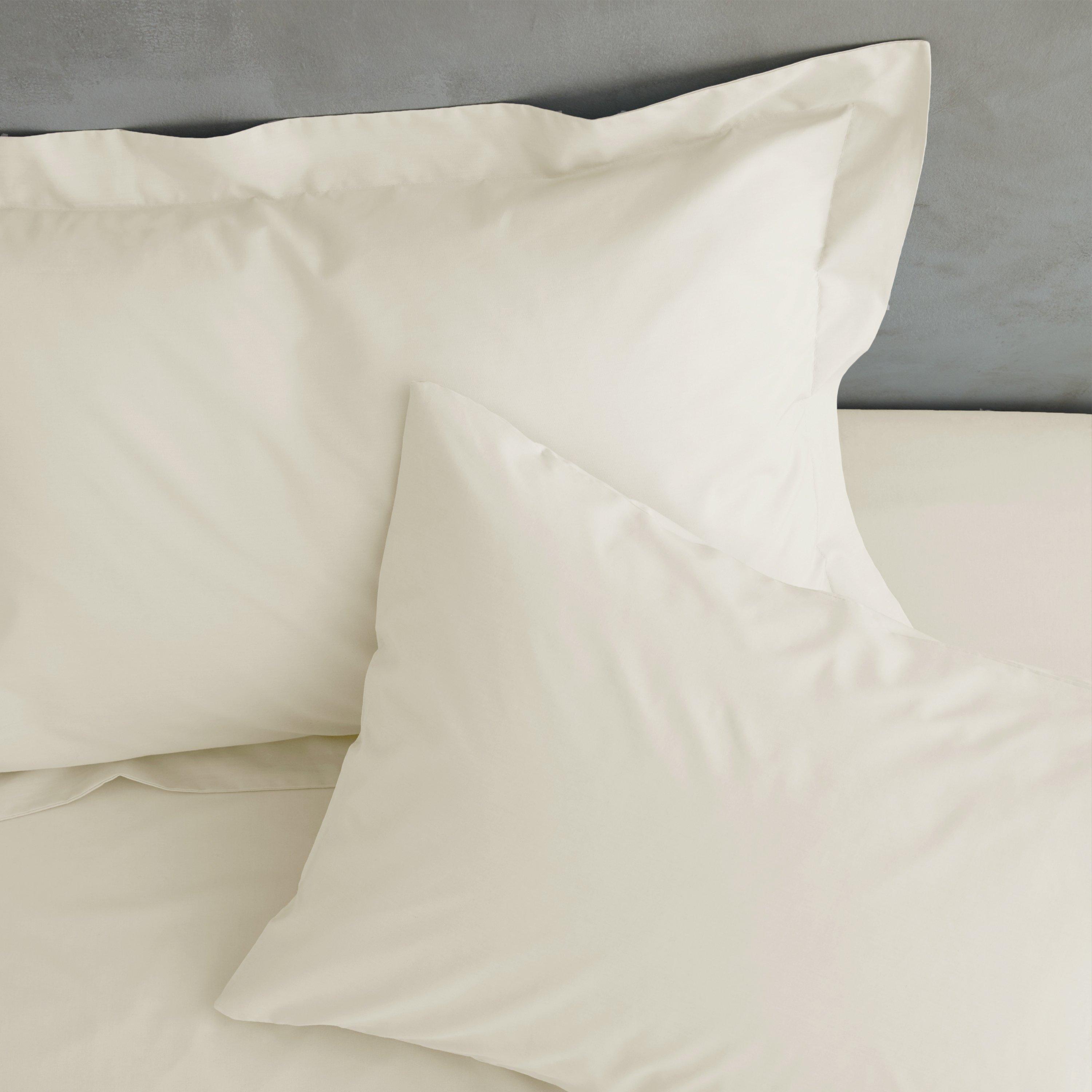 Cream - Catherine Lansfield - Easy Iron Percale Combed Flat Sheet - 2