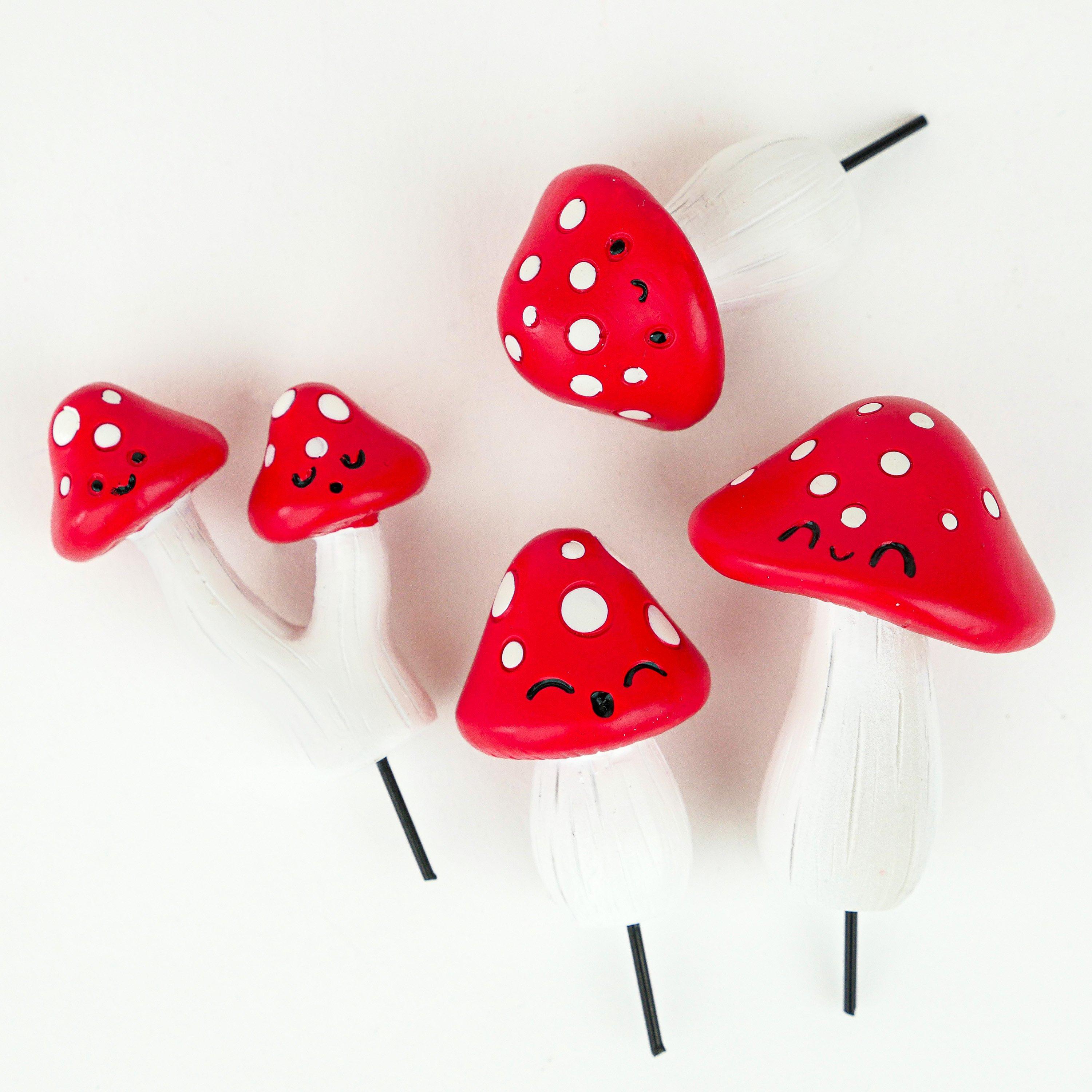 Red - Gift Republic - MINI PLANT MUSHROOM PLANT MARKERS - 5